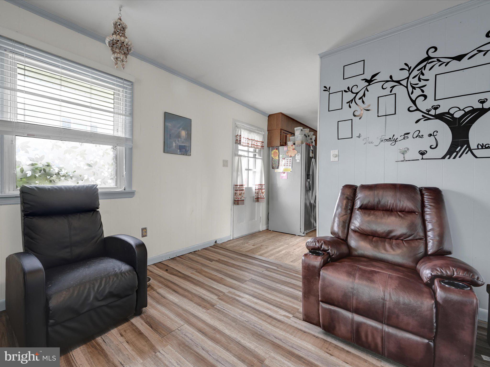 WILSHIRE MEADOWS - Residential