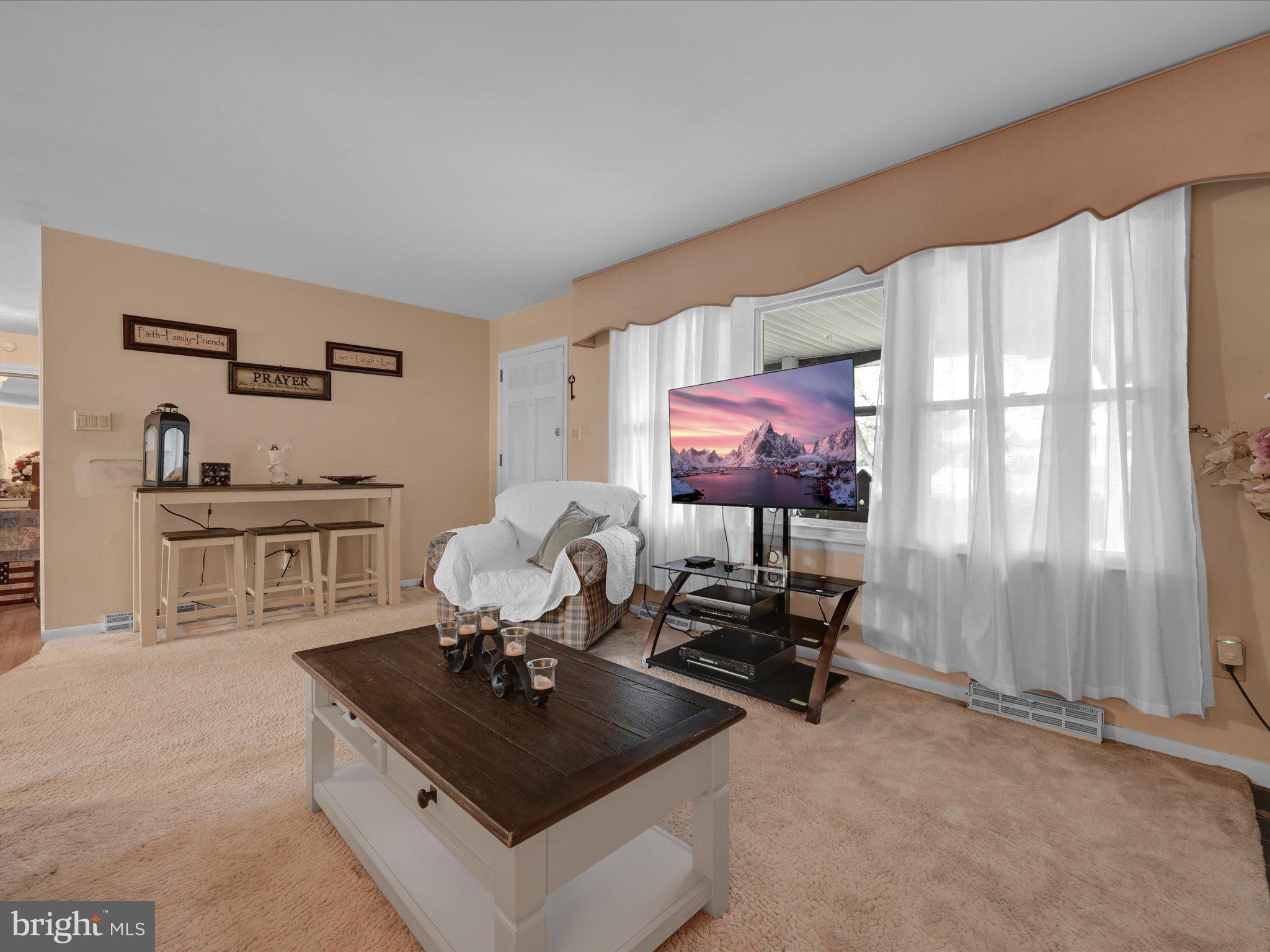 WILSHIRE MEADOWS - Residential