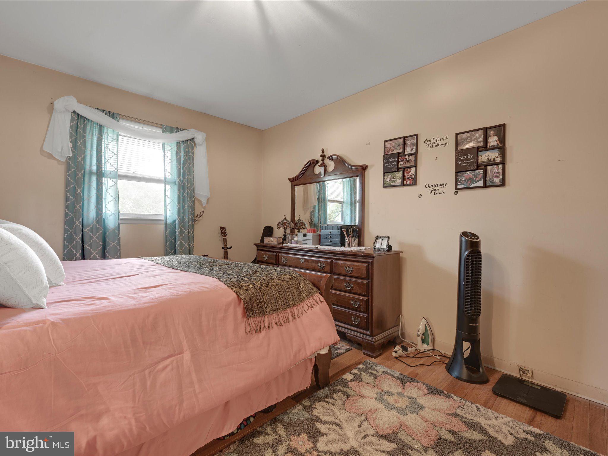 WILSHIRE MEADOWS - Residential