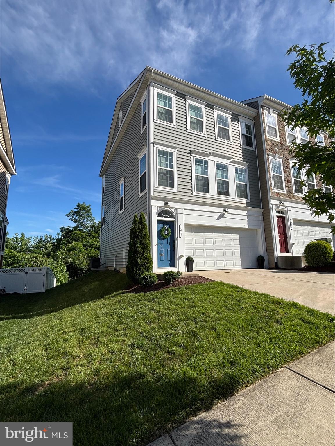 1214 RAMBLE DRIVE