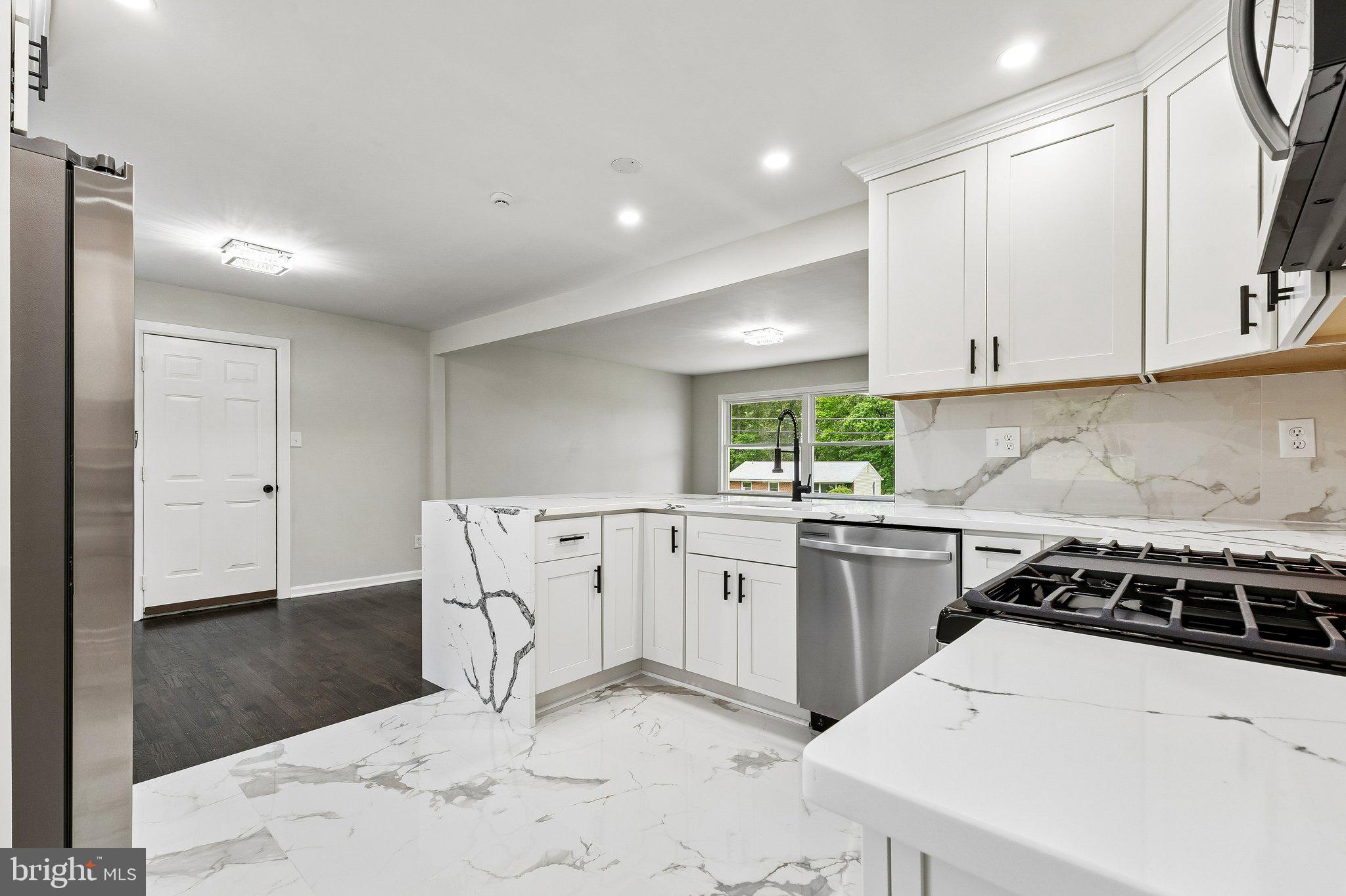 POHICK ESTATES - Residential
