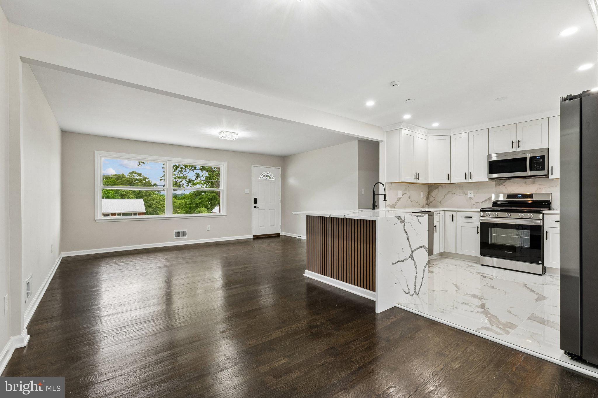 POHICK ESTATES - Residential