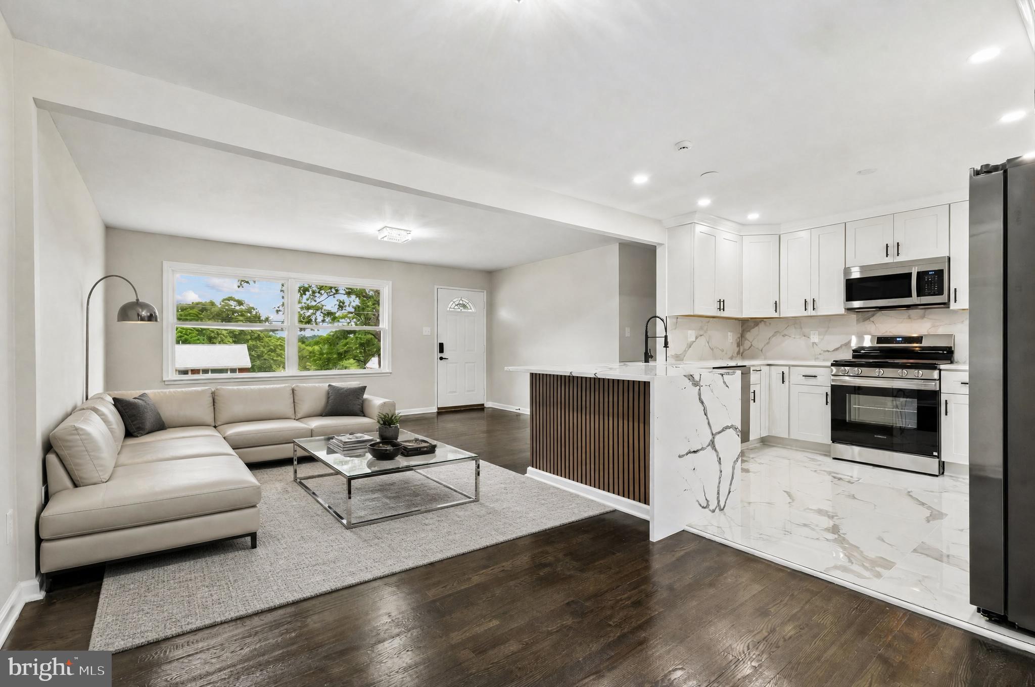 POHICK ESTATES - Residential