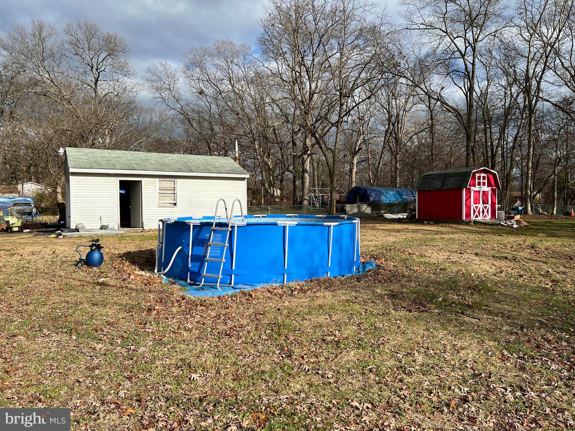 LAKE SHORE - Residential