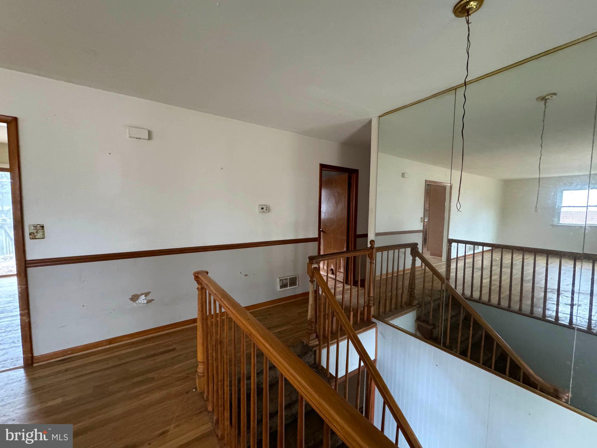 LAKE SHORE - Residential