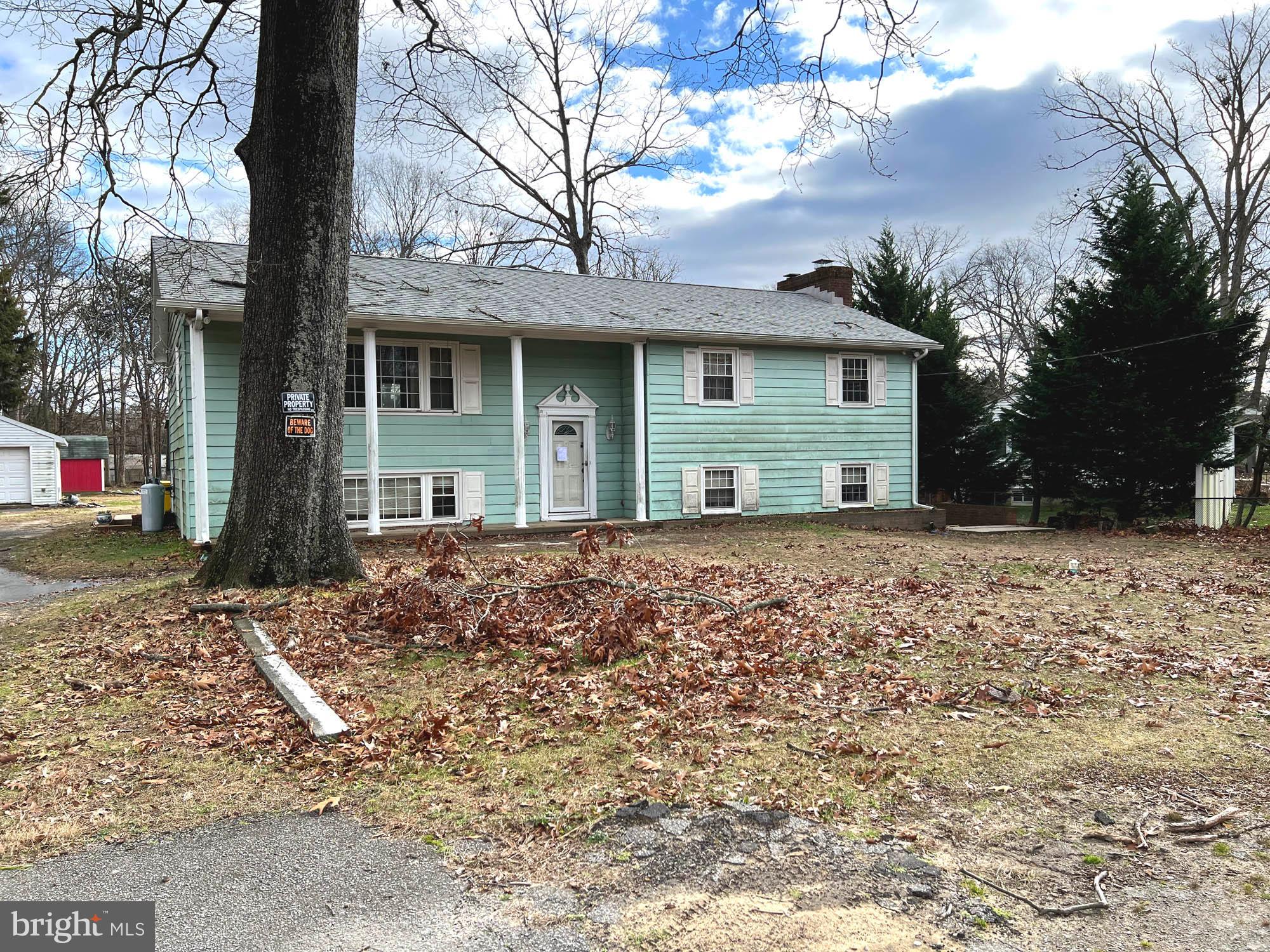 LAKE SHORE - Residential