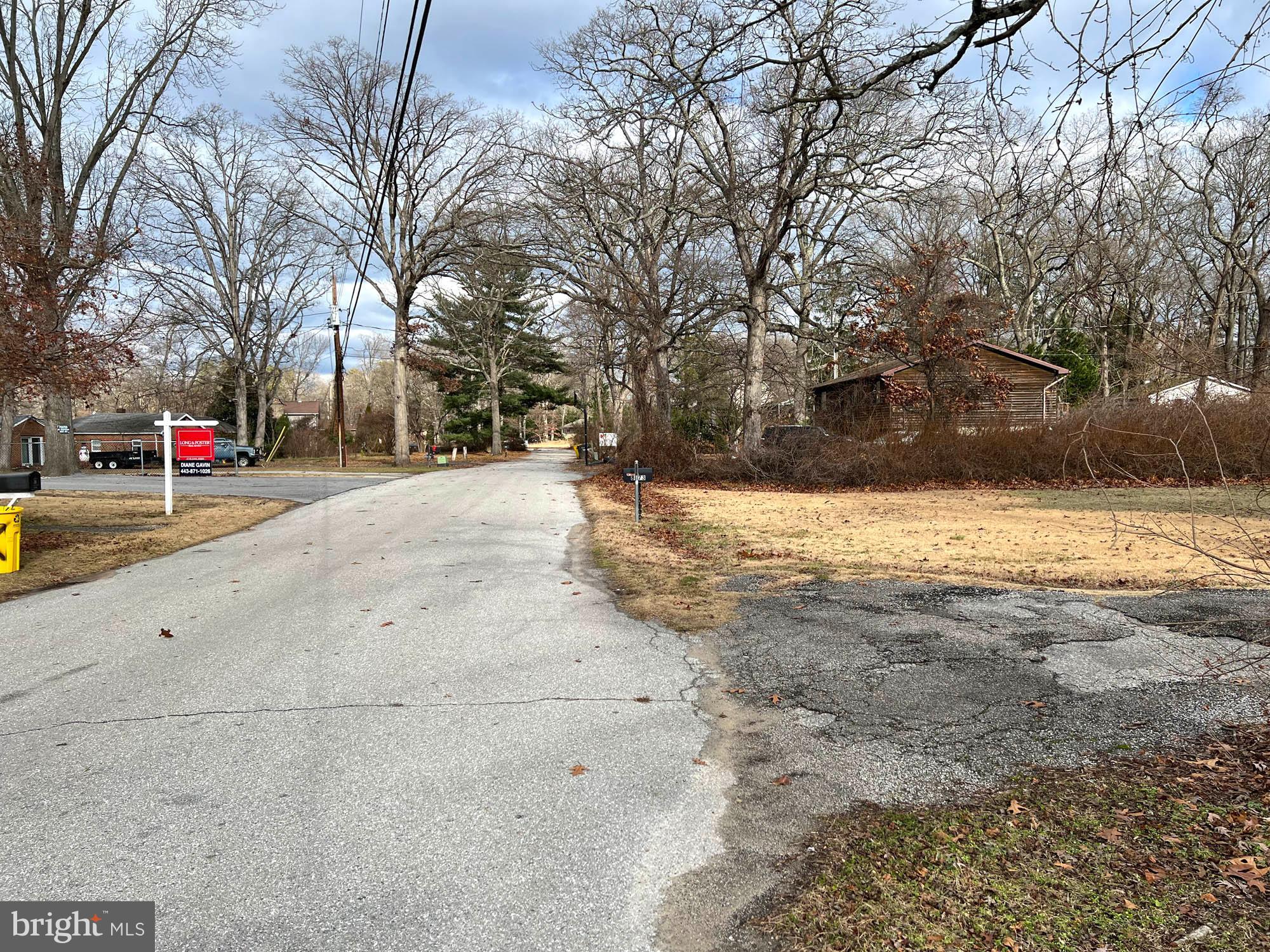 LAKE SHORE - Residential