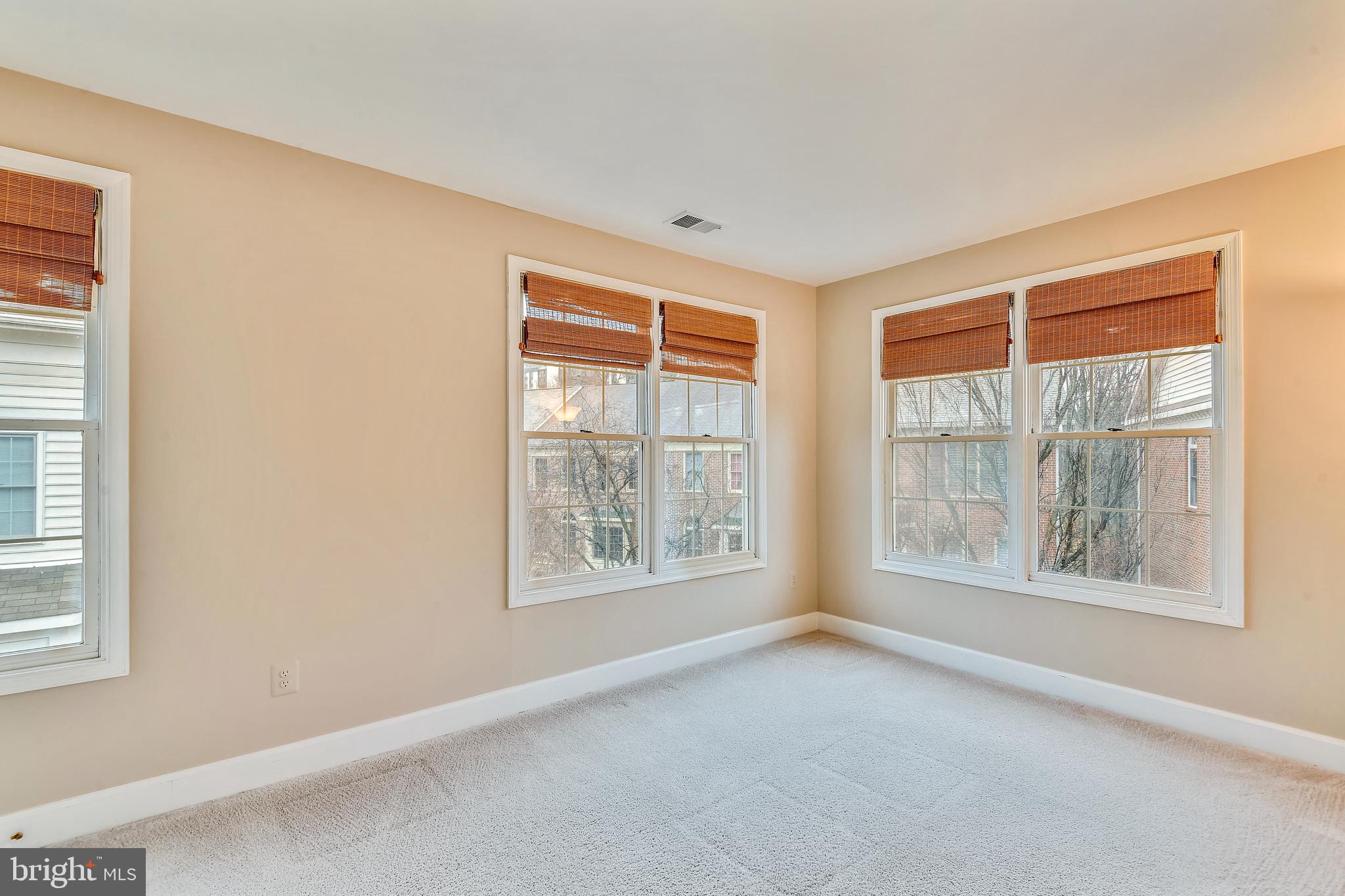 STONEGATE - Residential