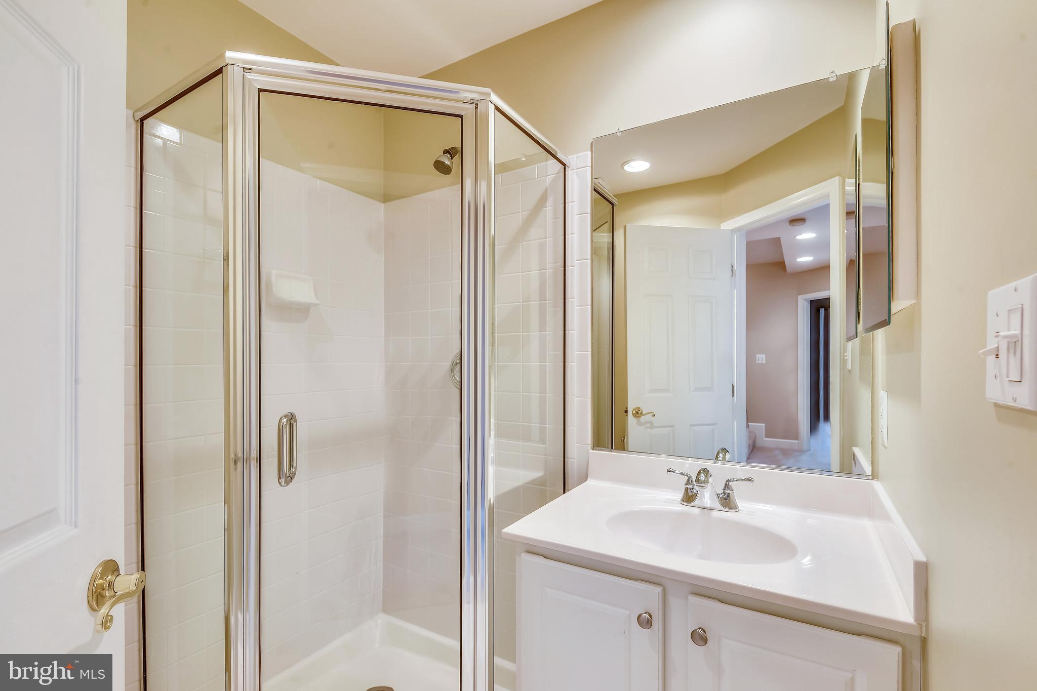 STONEGATE - Residential