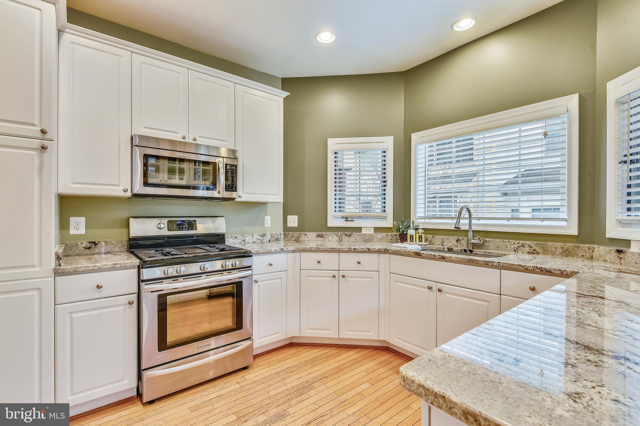 STONEGATE - Residential