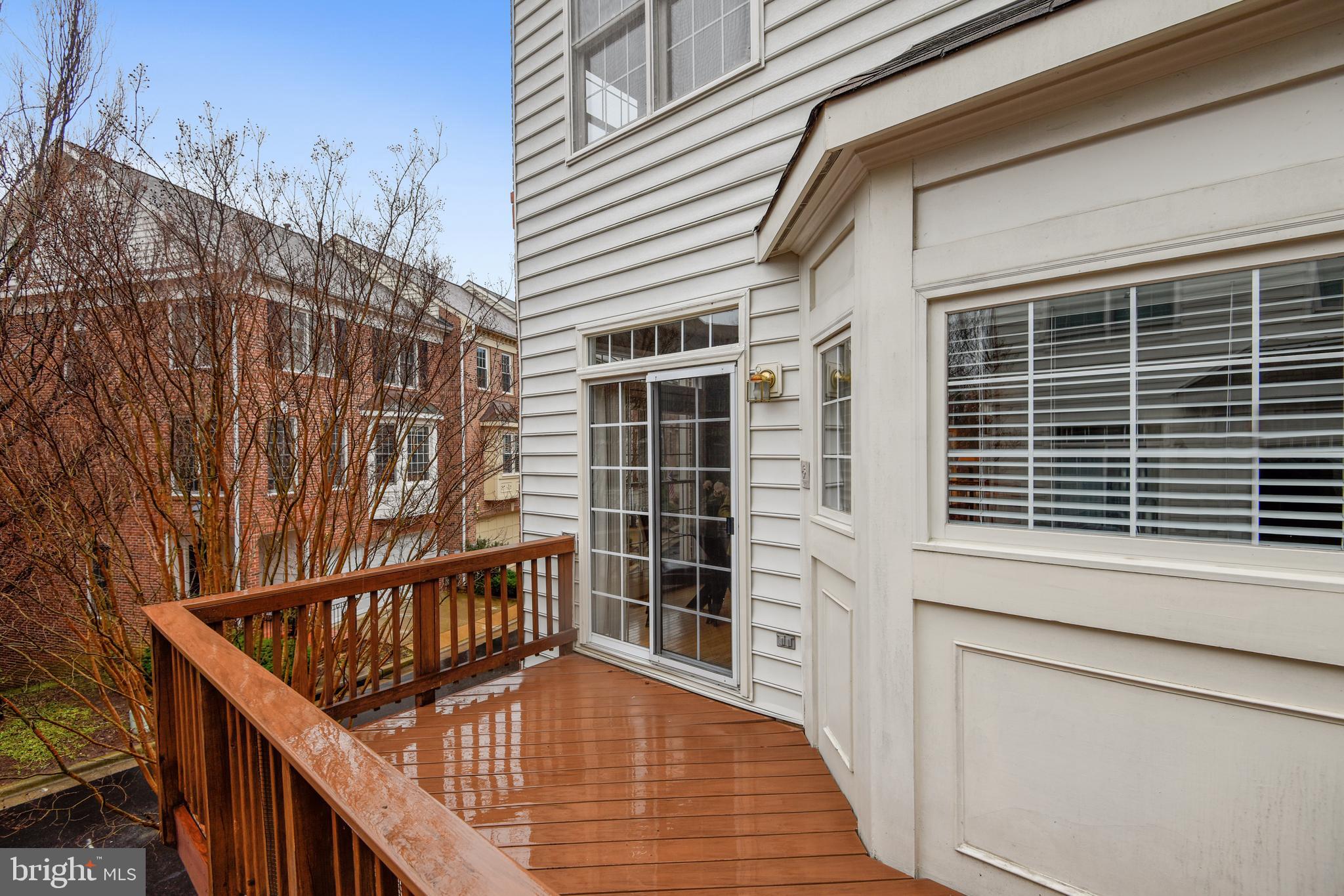 STONEGATE - Residential