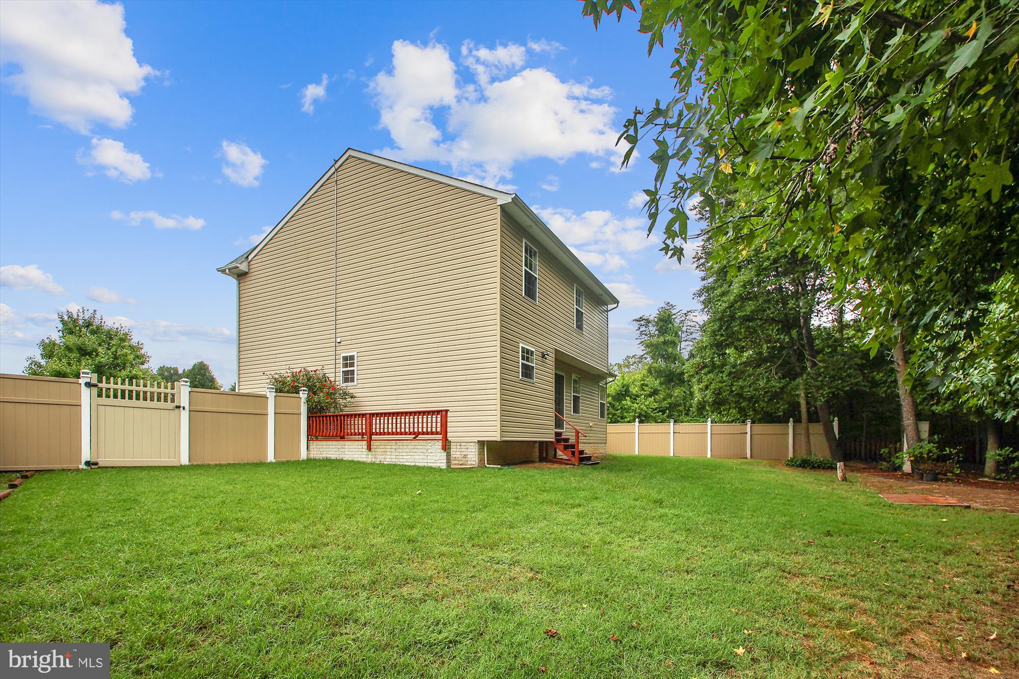 MCCRAY MEADOWS - Residential