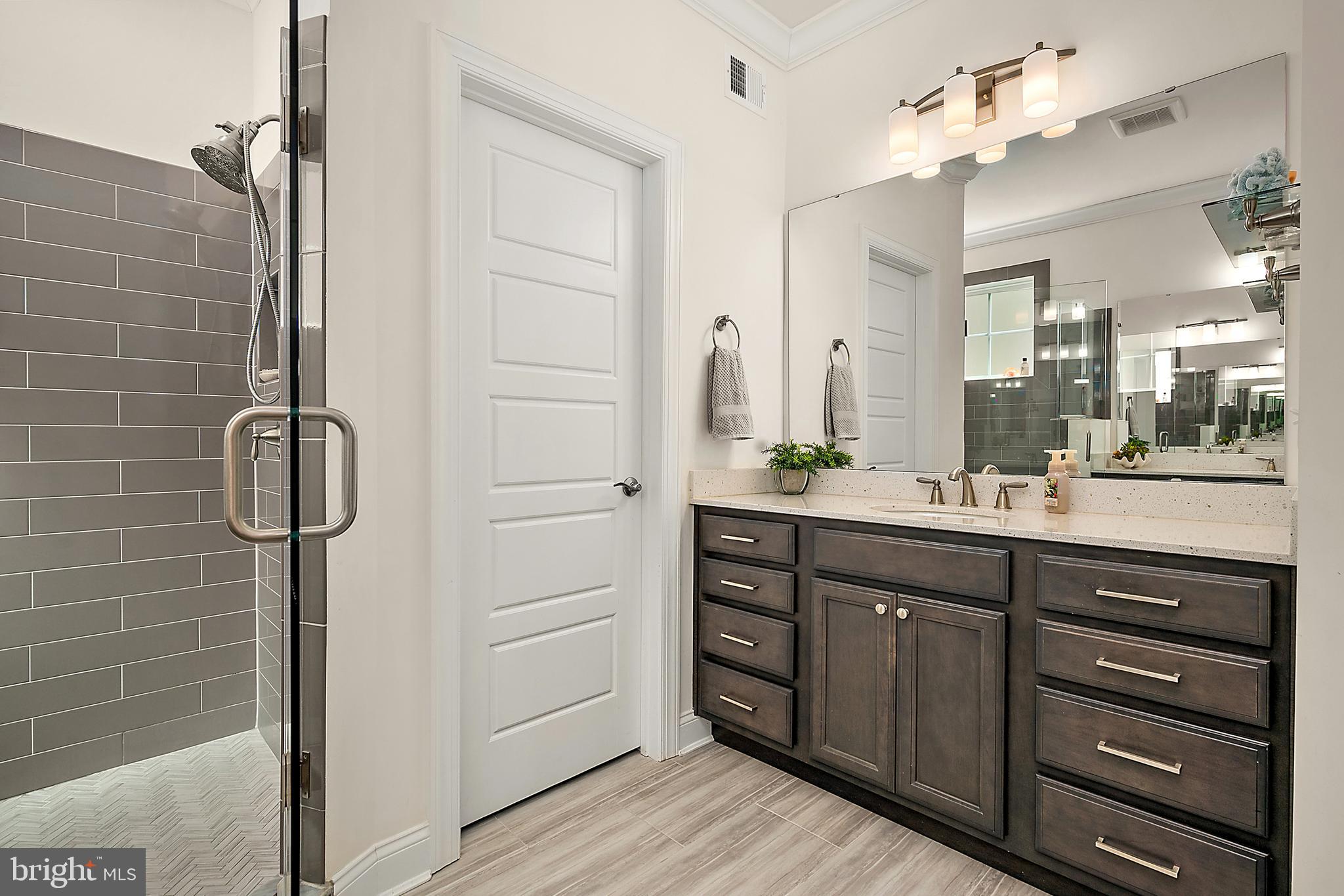 ARBOR-LYN - Residential