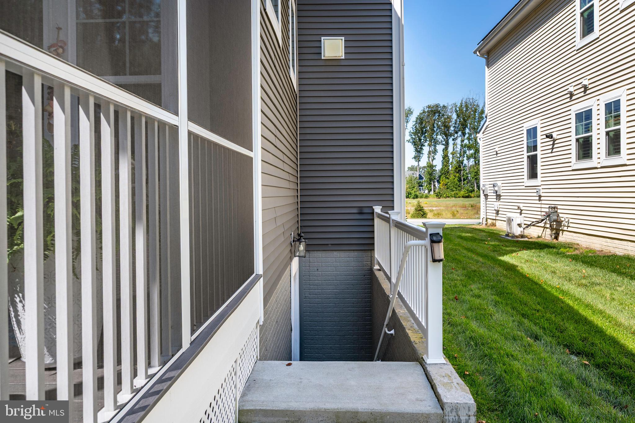 ARBOR-LYN - Residential