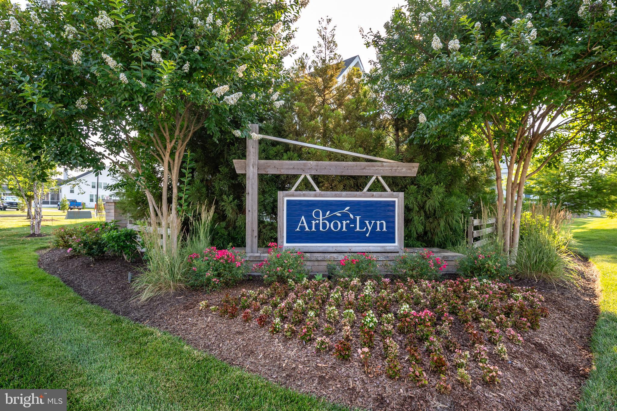 ARBOR-LYN - Residential