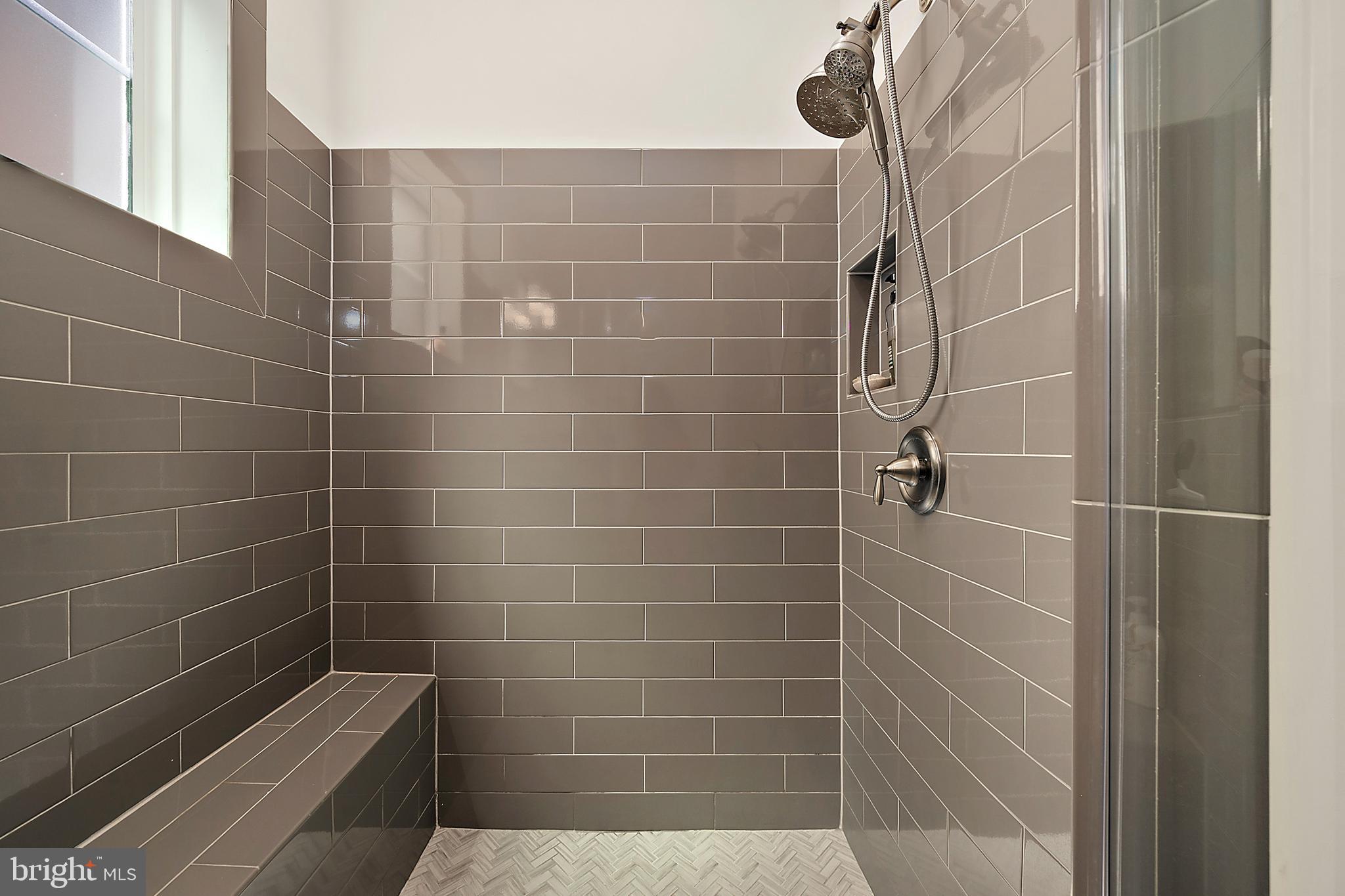 ARBOR-LYN - Residential