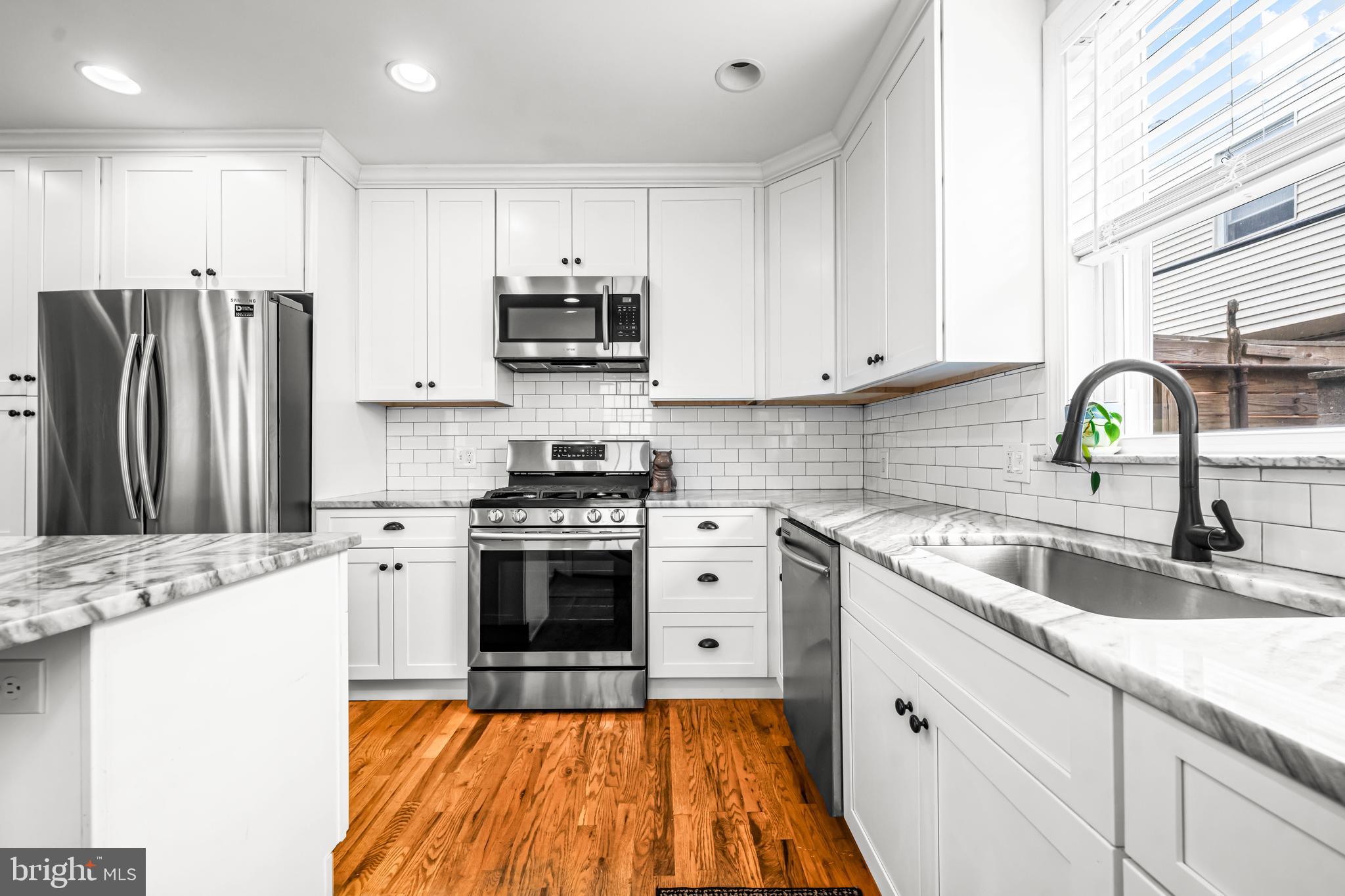 PASSYUNK SQUARE - Residential