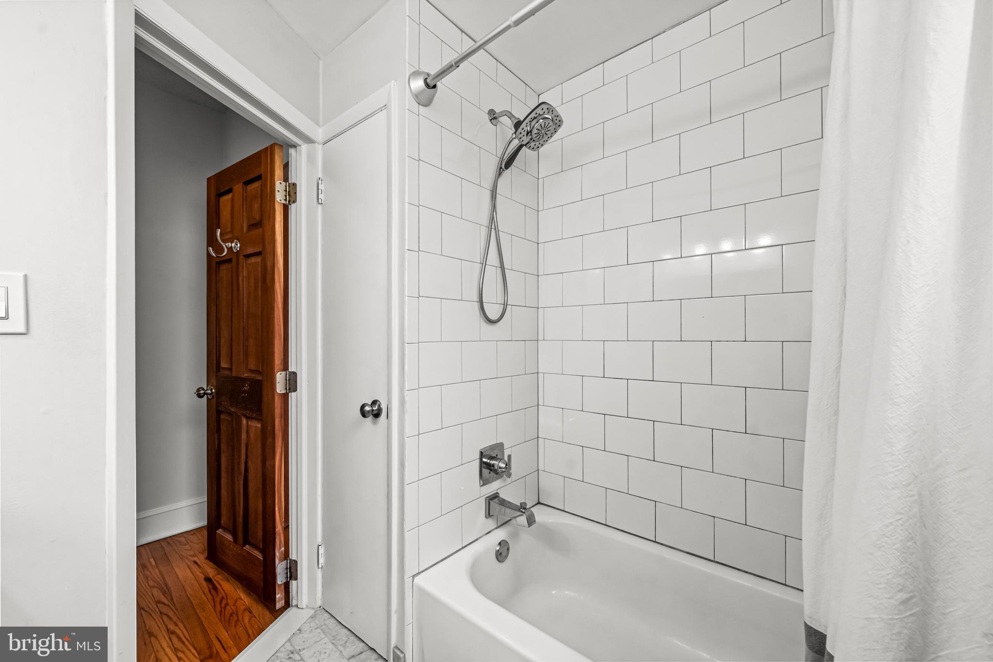 PASSYUNK SQUARE - Residential