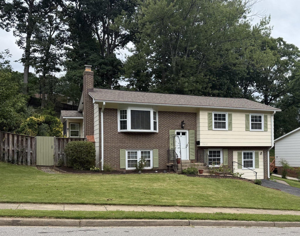 Photo of 13632 Kingsman Road, WOODBRIDGE, VA 22193 (MLS # VAPW2128130)