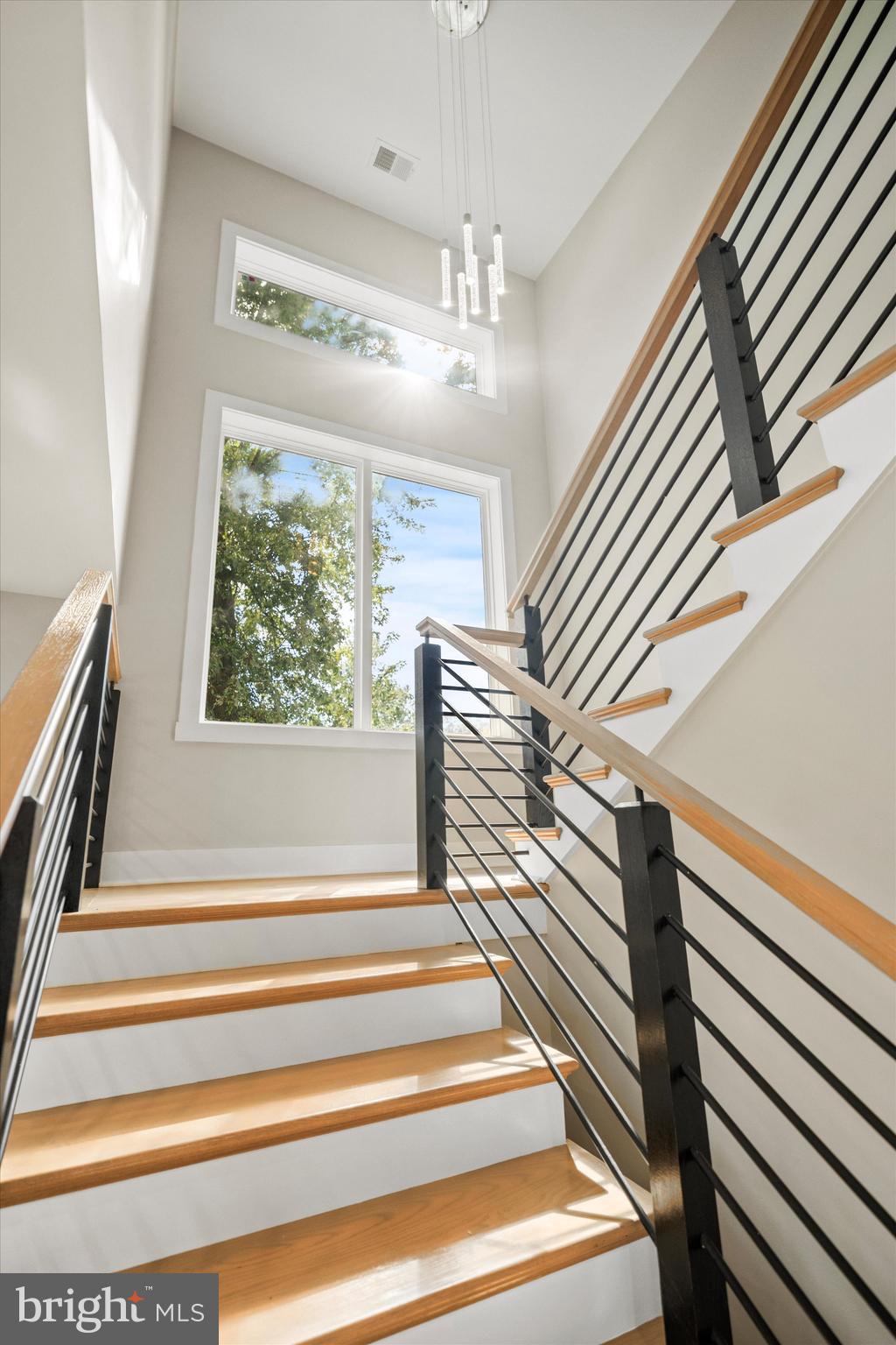 BUCKNELL MANOR - Residential