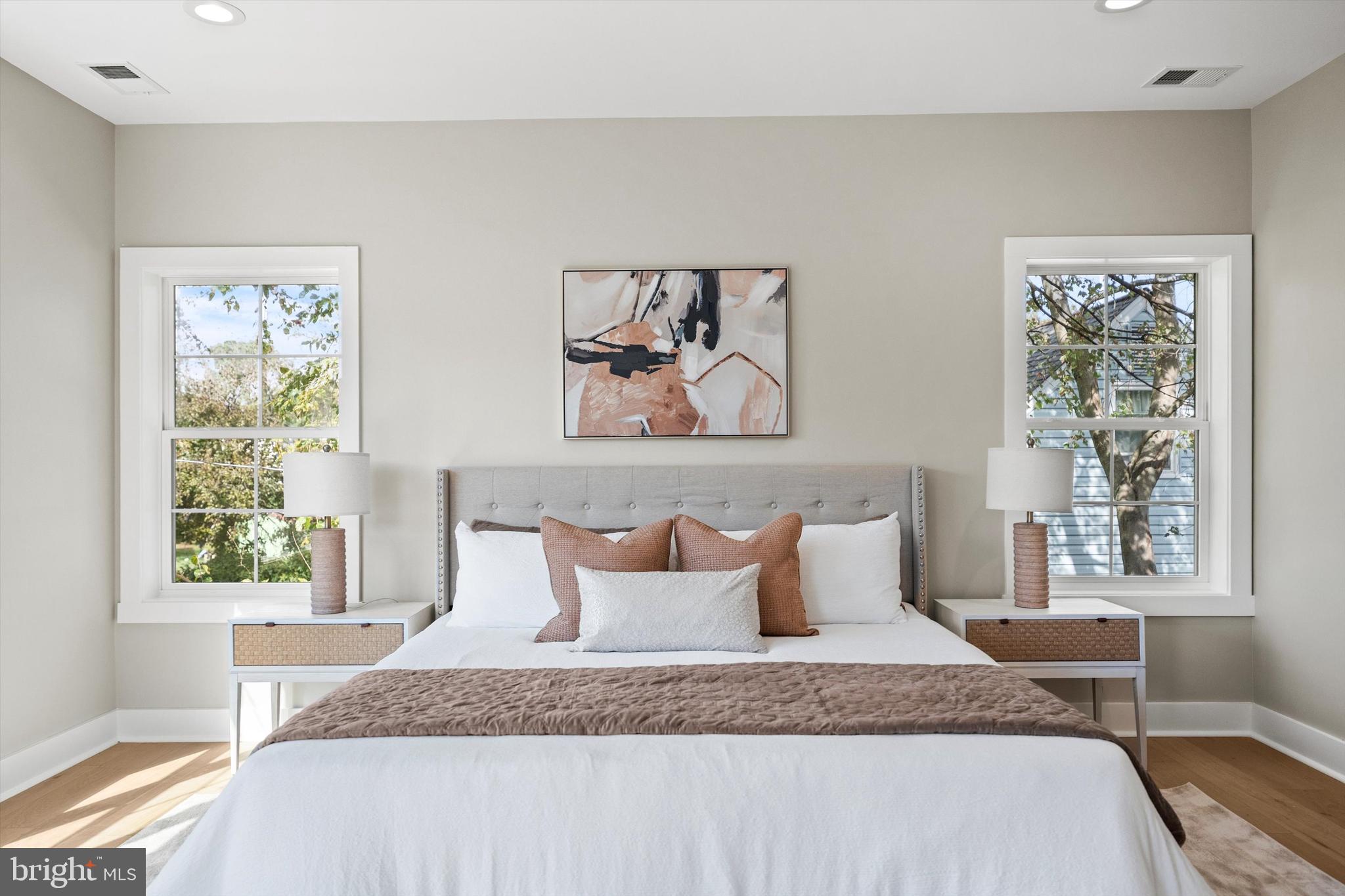 BUCKNELL MANOR - Residential