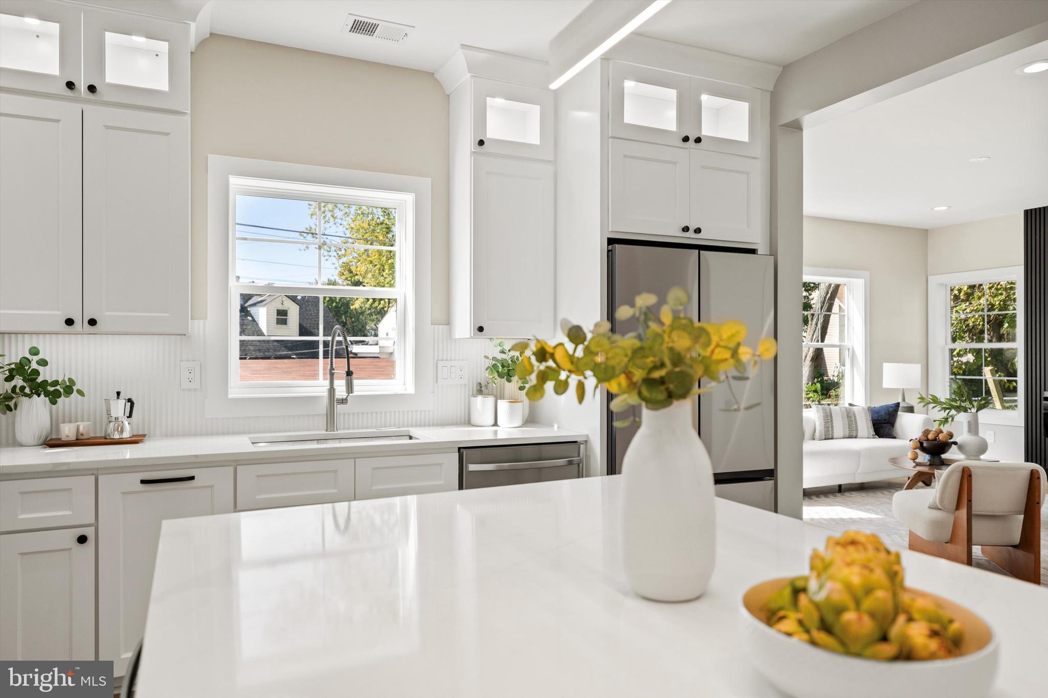 BUCKNELL MANOR - Residential