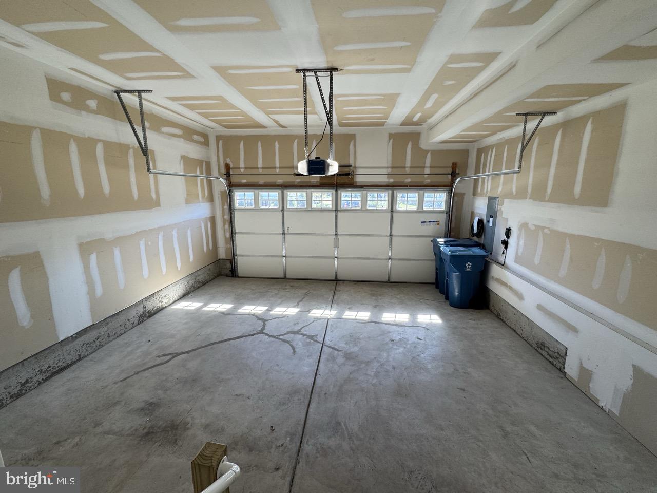 WALNUT CREEK AT MONT - Residential Lease