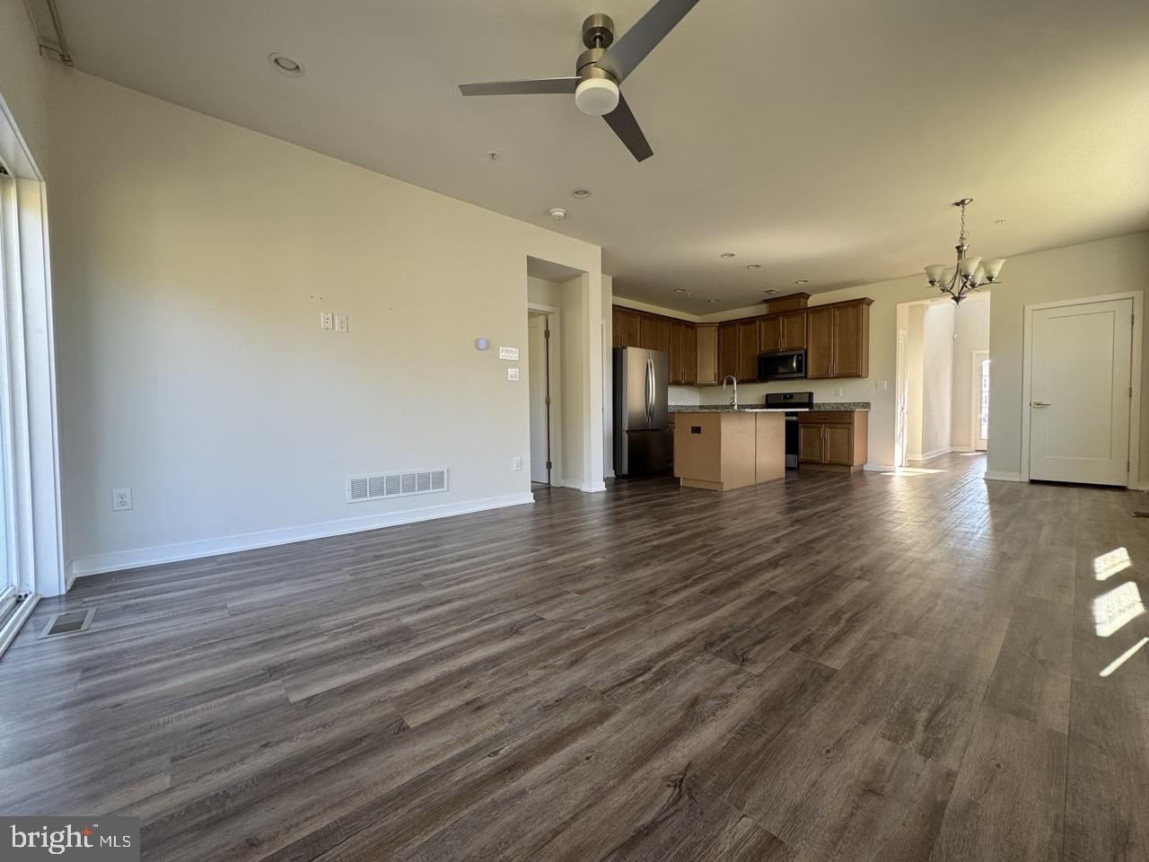 WALNUT CREEK AT MONT - Residential Lease