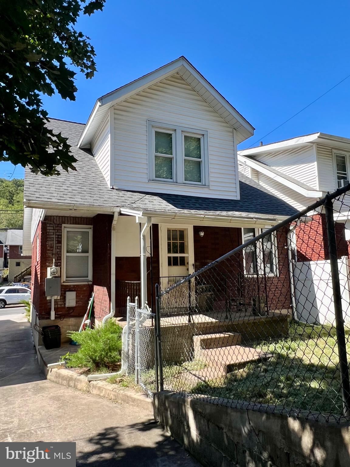 NORTH END - Residential