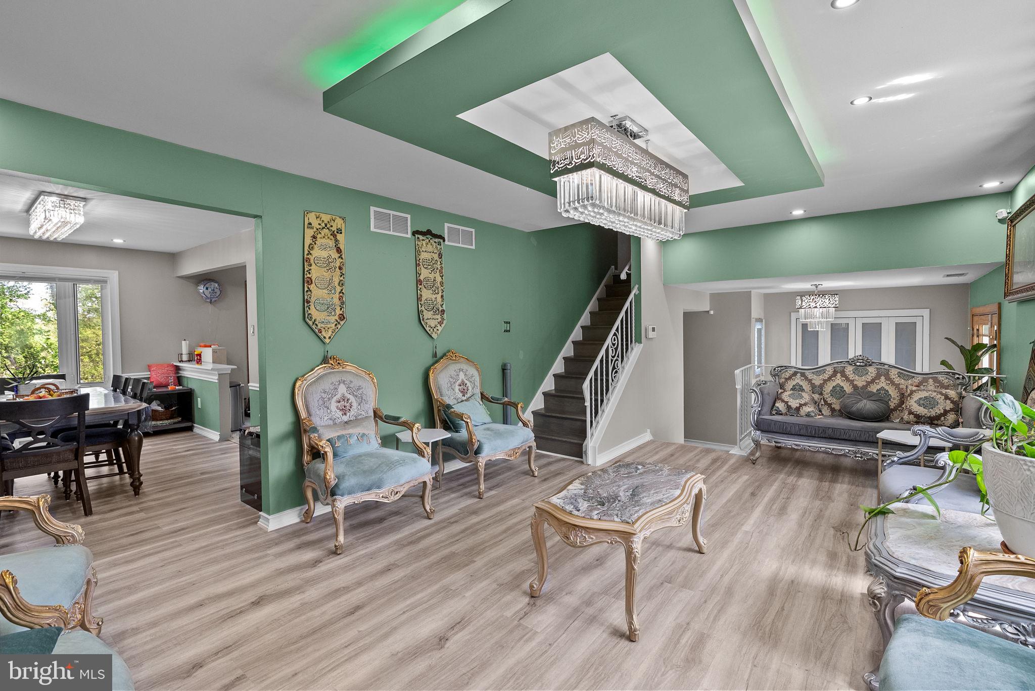 1300 CLOVER LANE