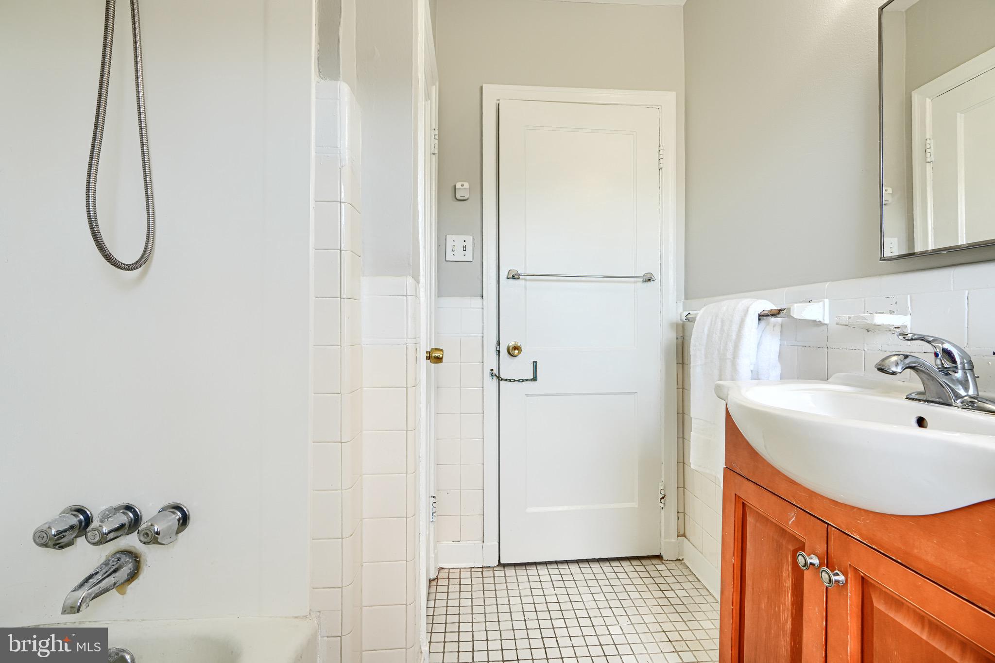 NEW NORTHWOOD - Residential