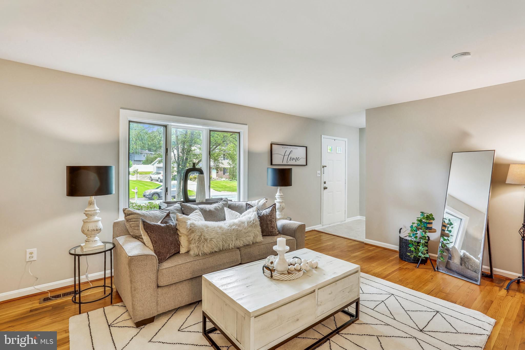 DIAMOND COURTS - Residential