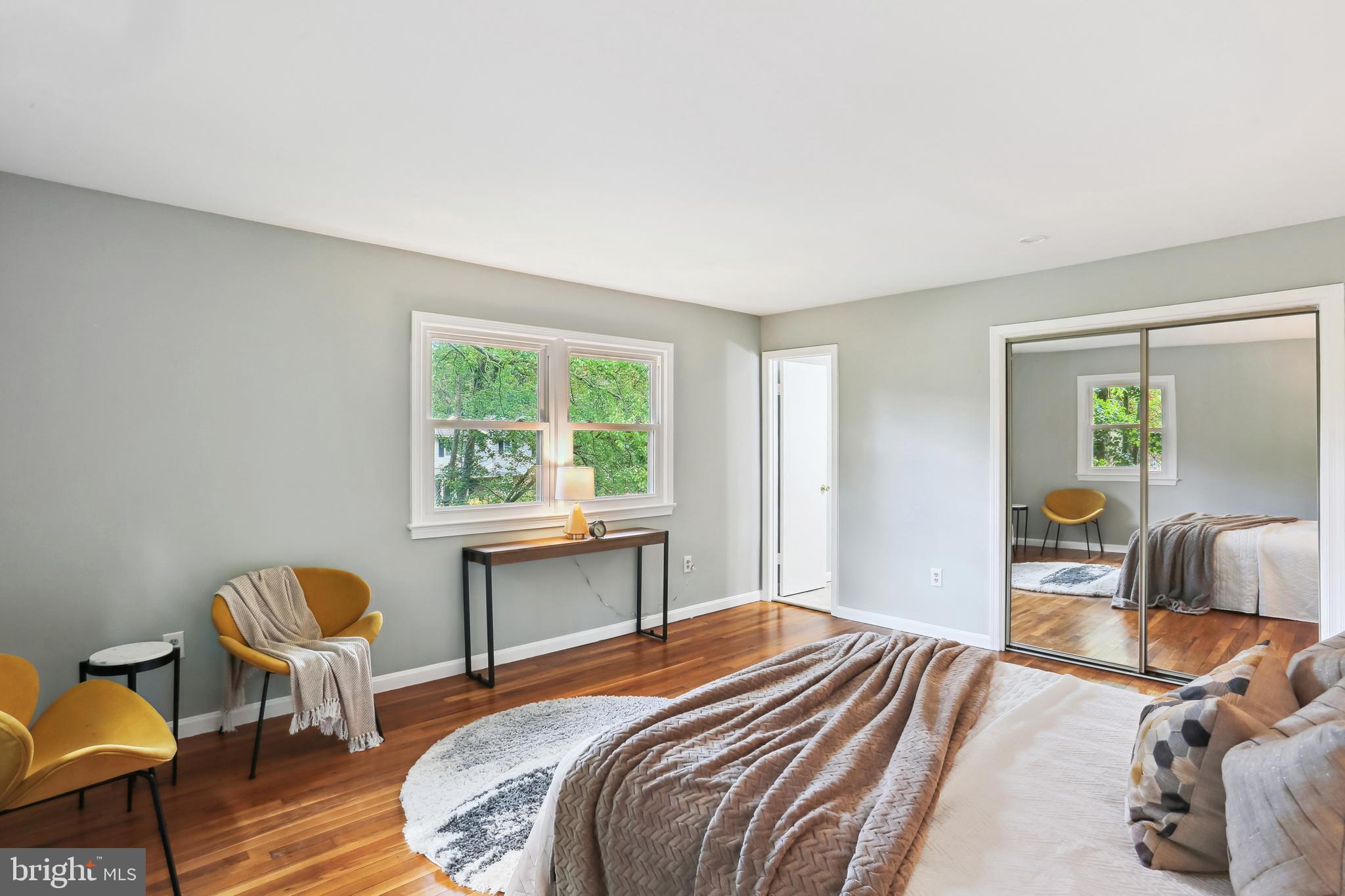 DIAMOND COURTS - Residential