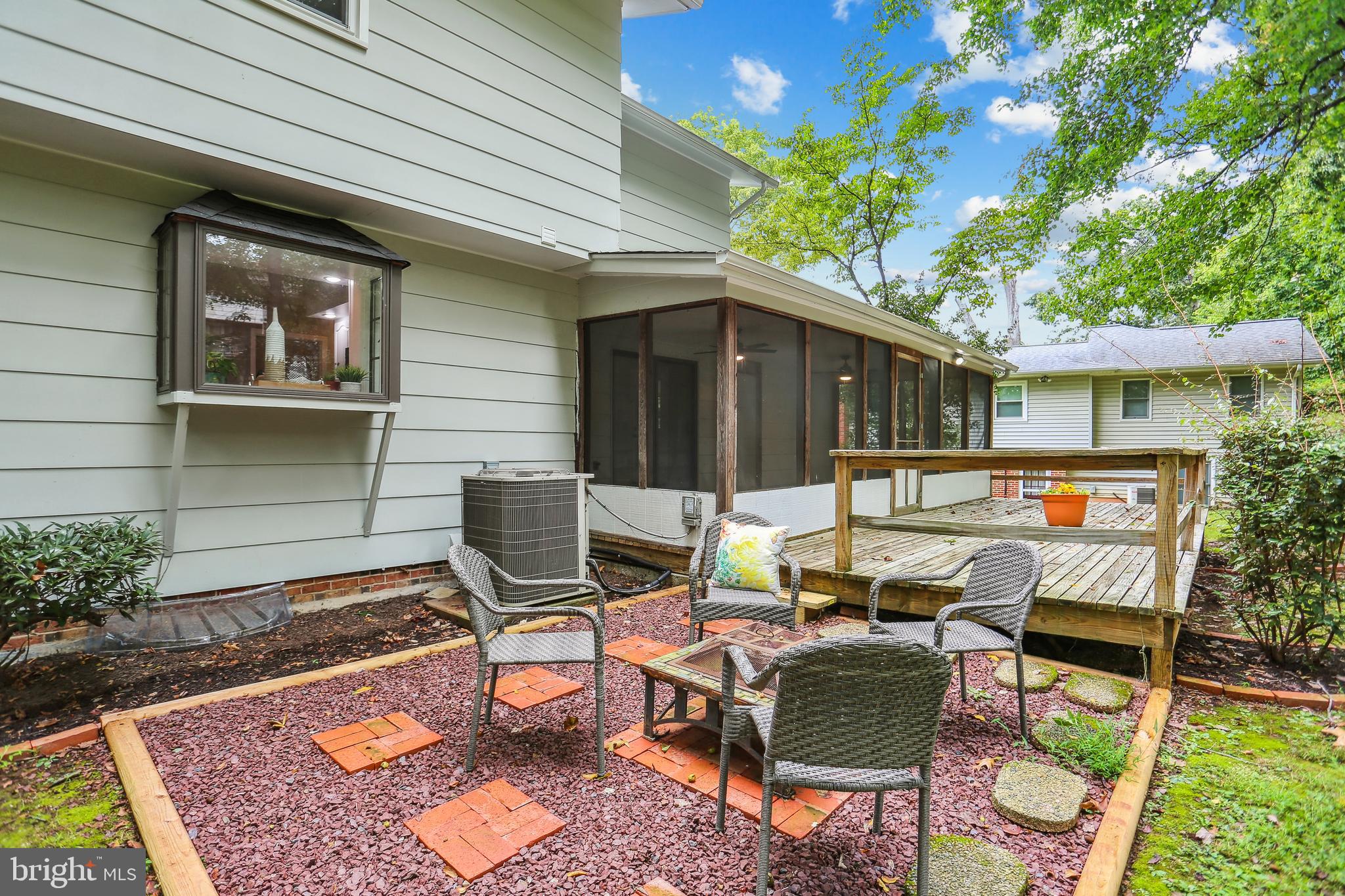 DIAMOND COURTS - Residential