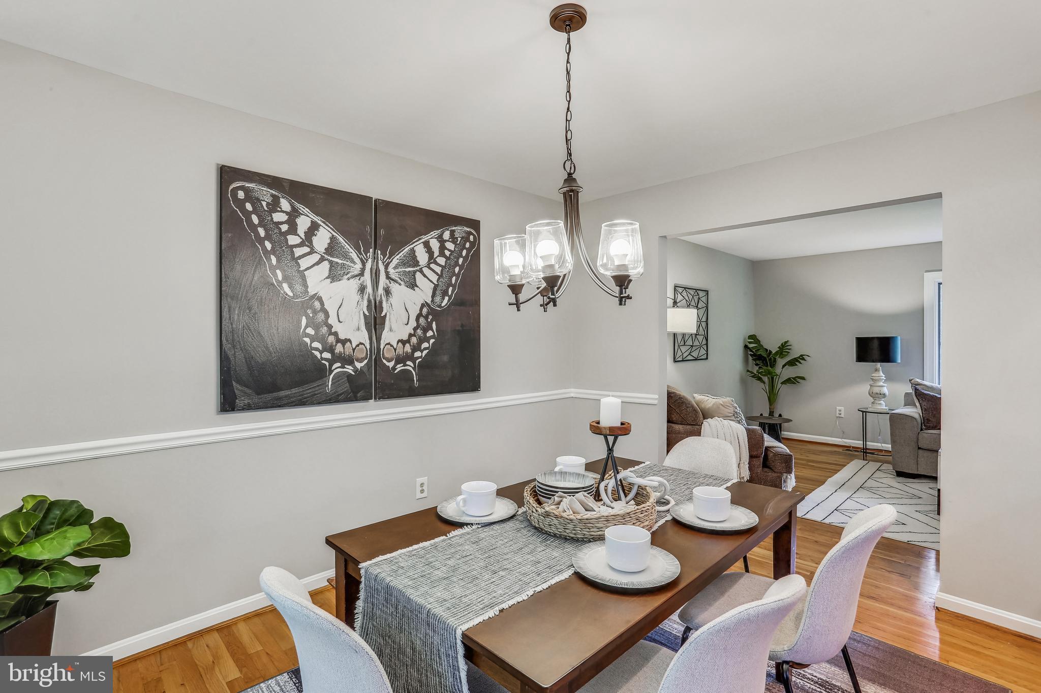 DIAMOND COURTS - Residential