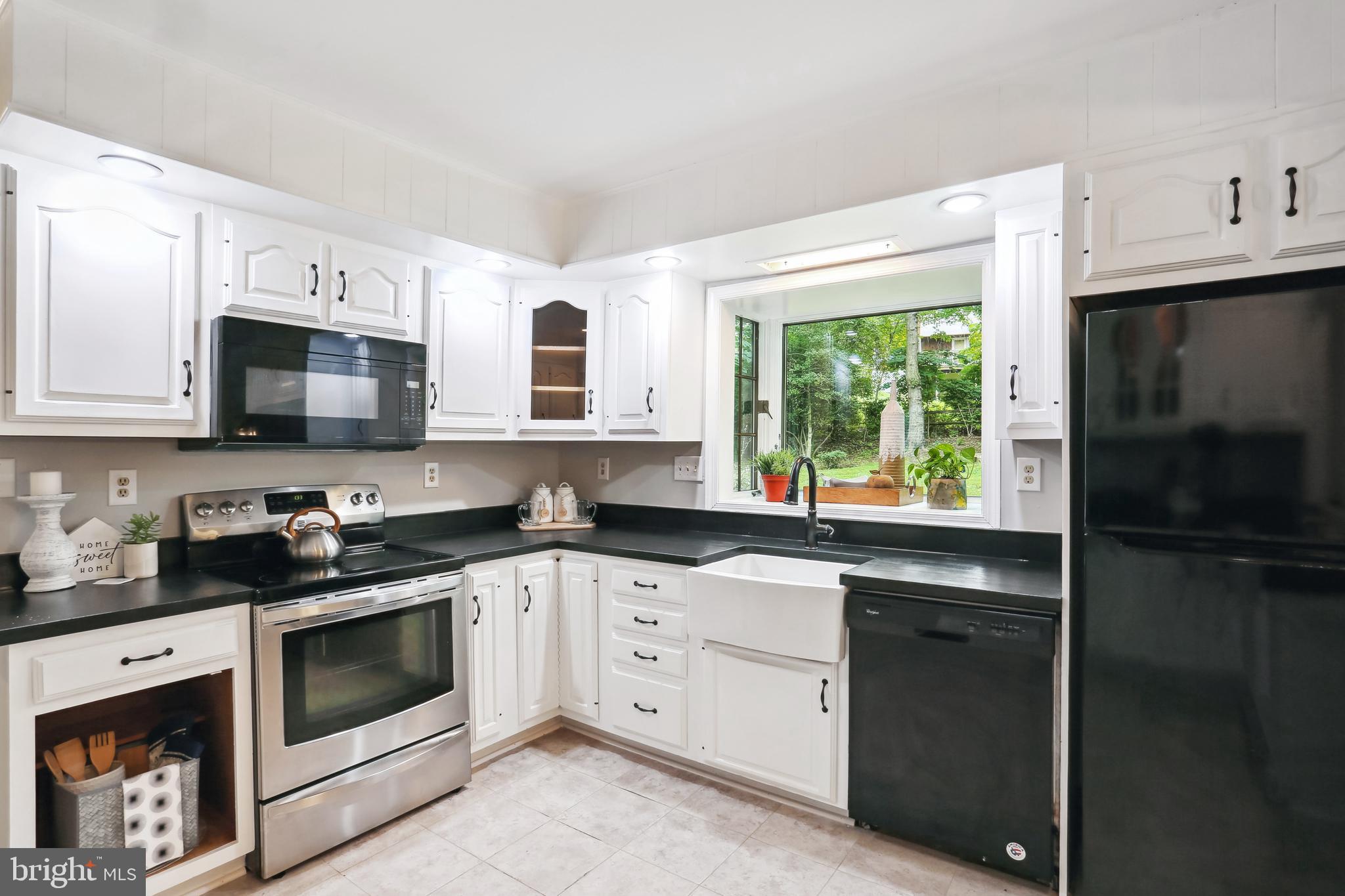 DIAMOND COURTS - Residential