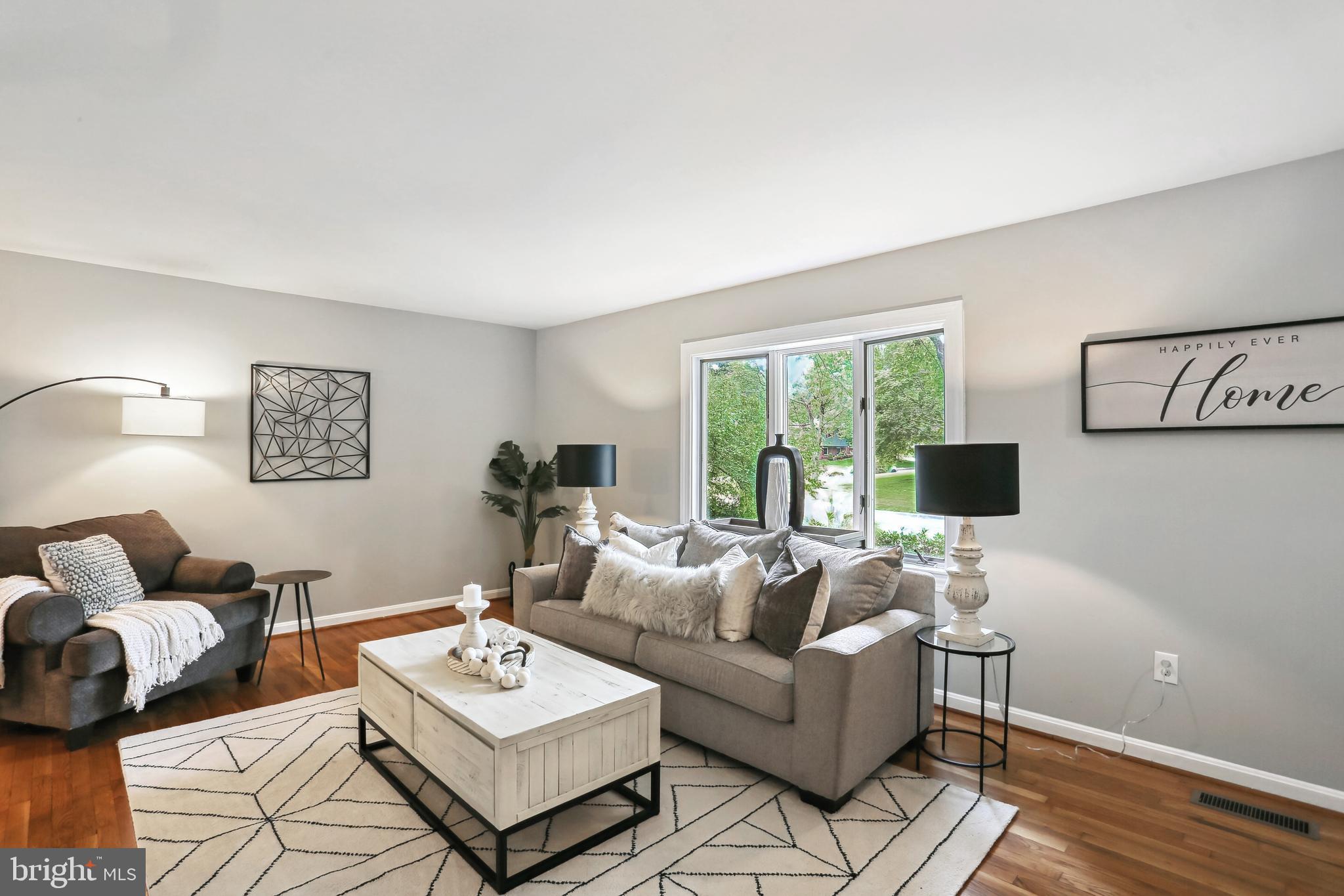 DIAMOND COURTS - Residential