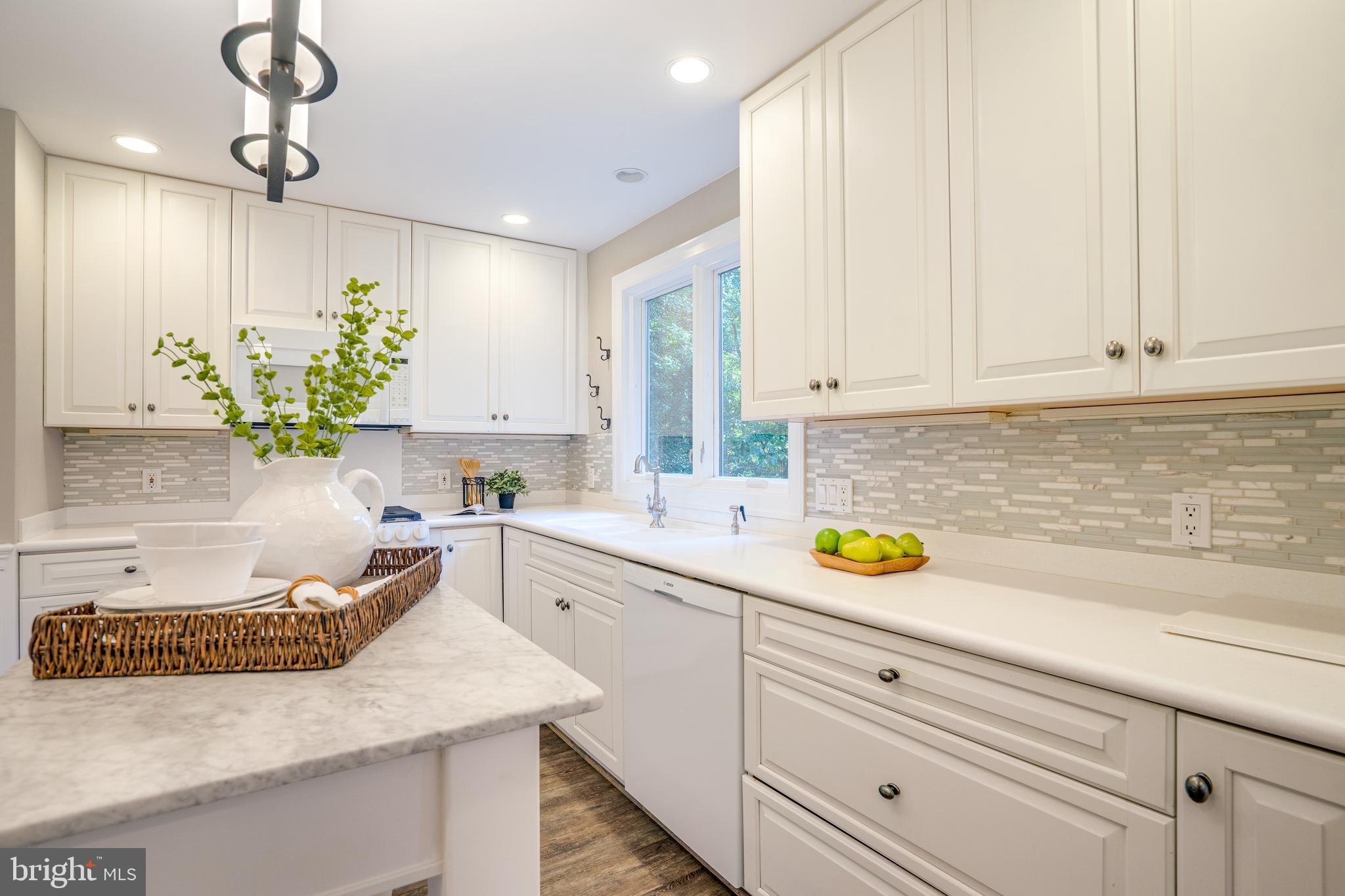 RESTON - Residential