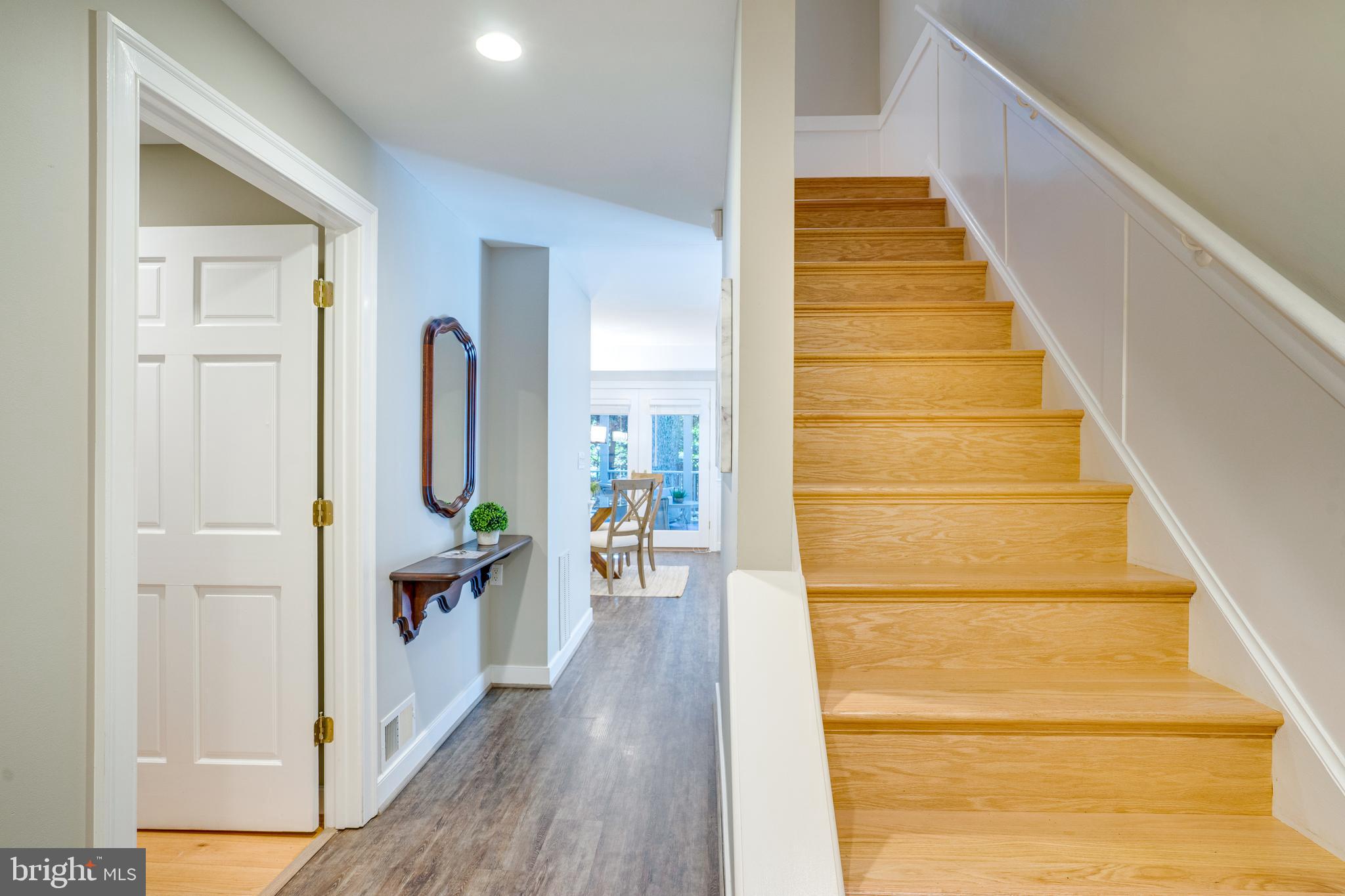 RESTON - Residential