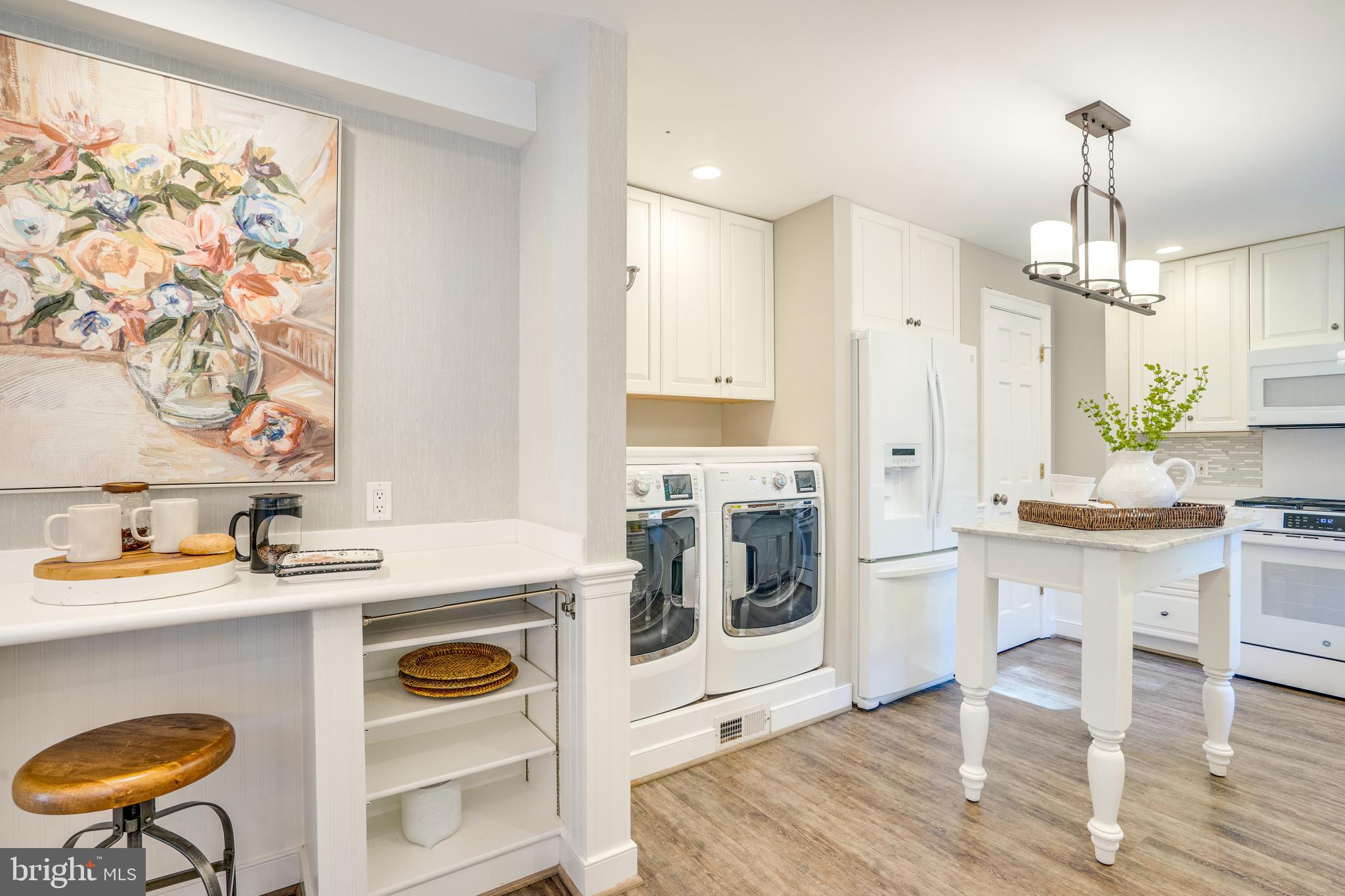 RESTON - Residential