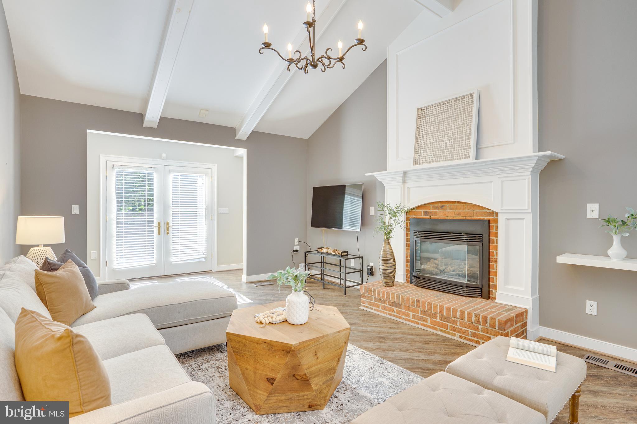 RESTON - Residential