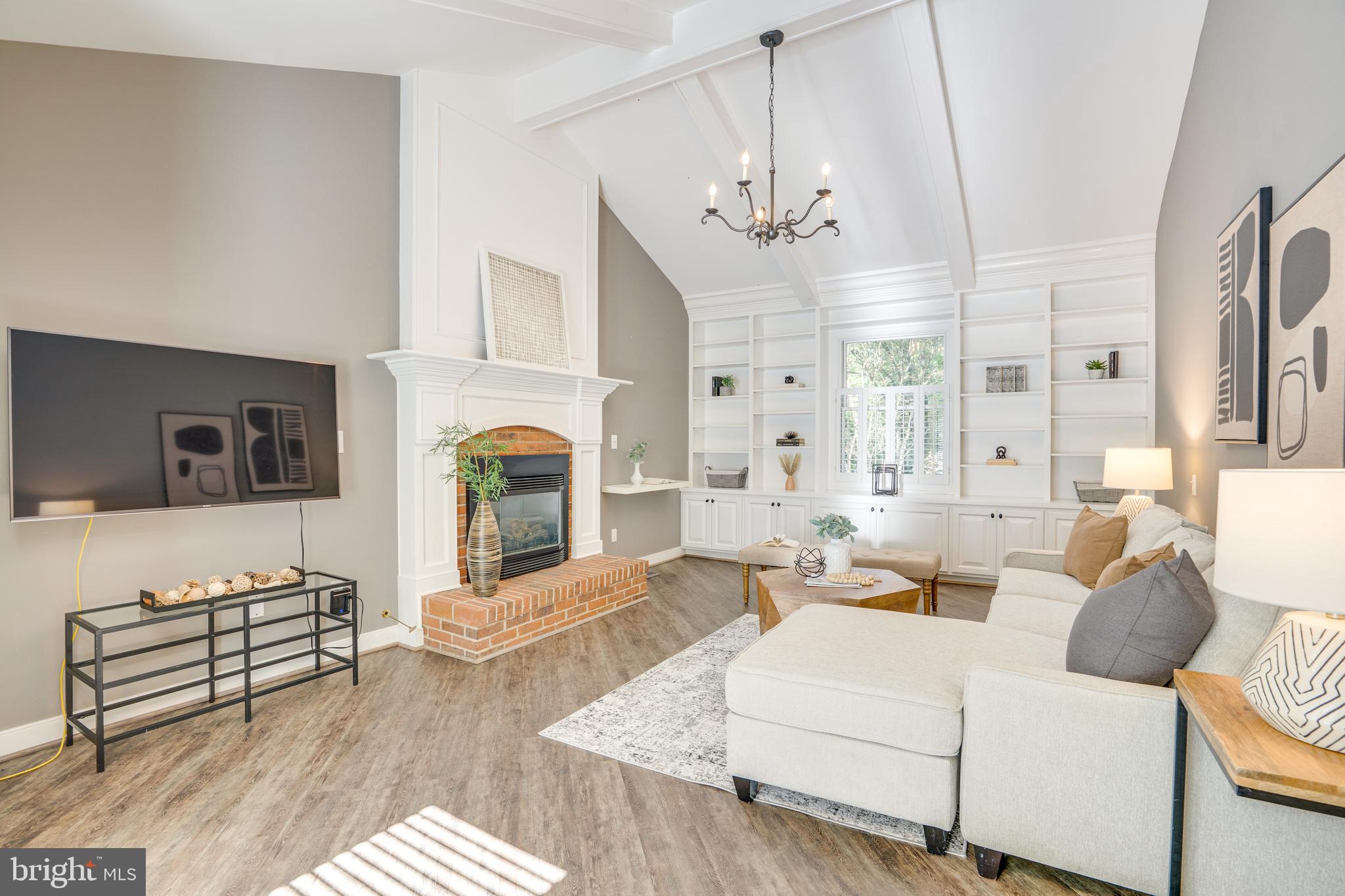 RESTON - Residential