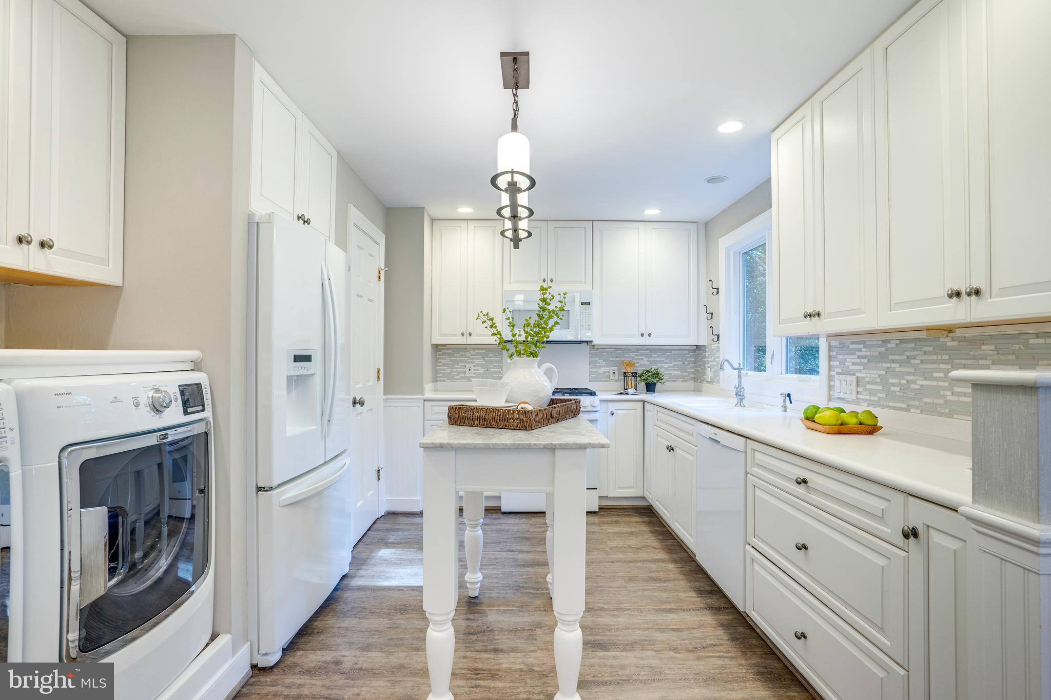 RESTON - Residential