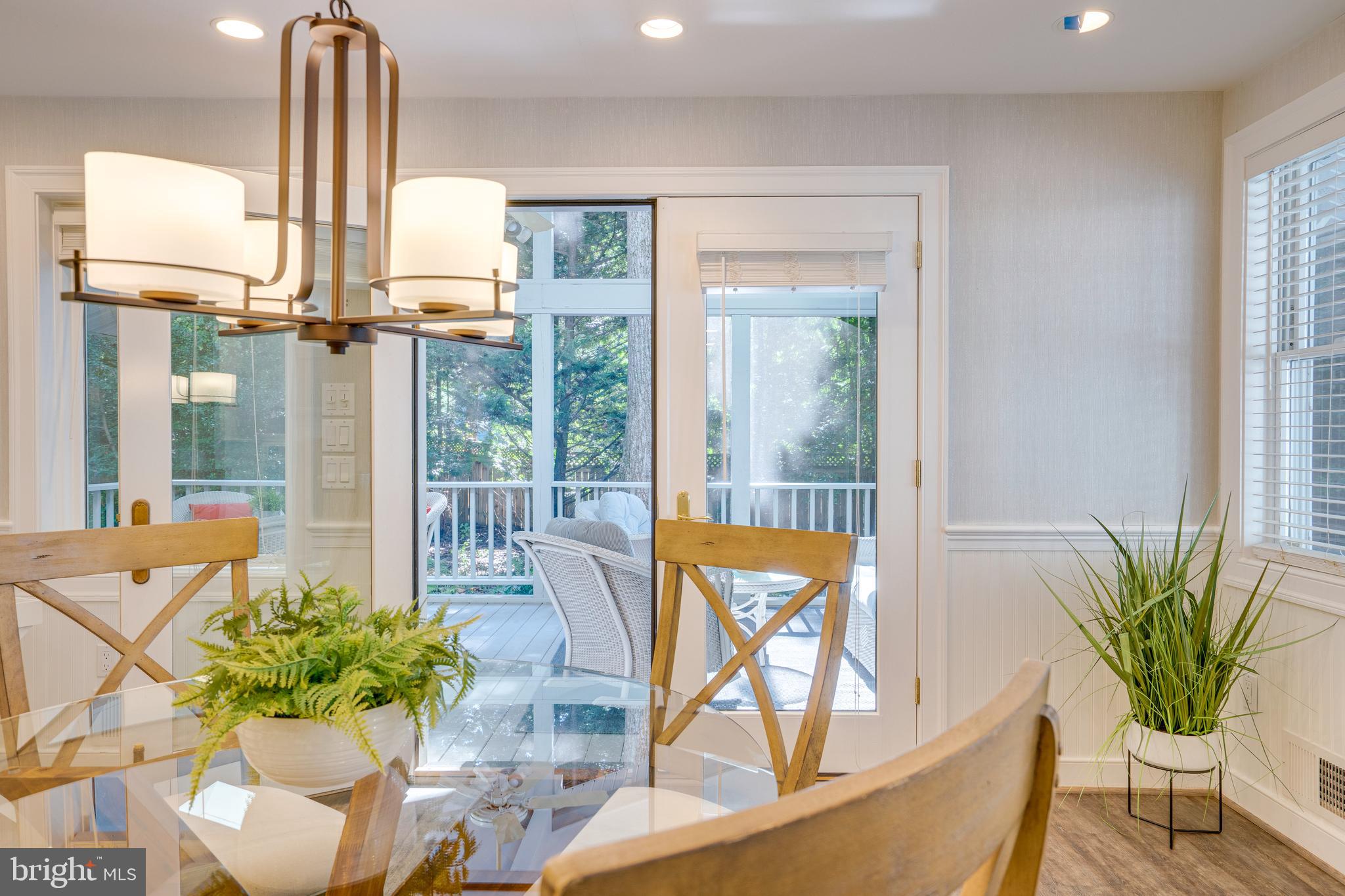 RESTON - Residential