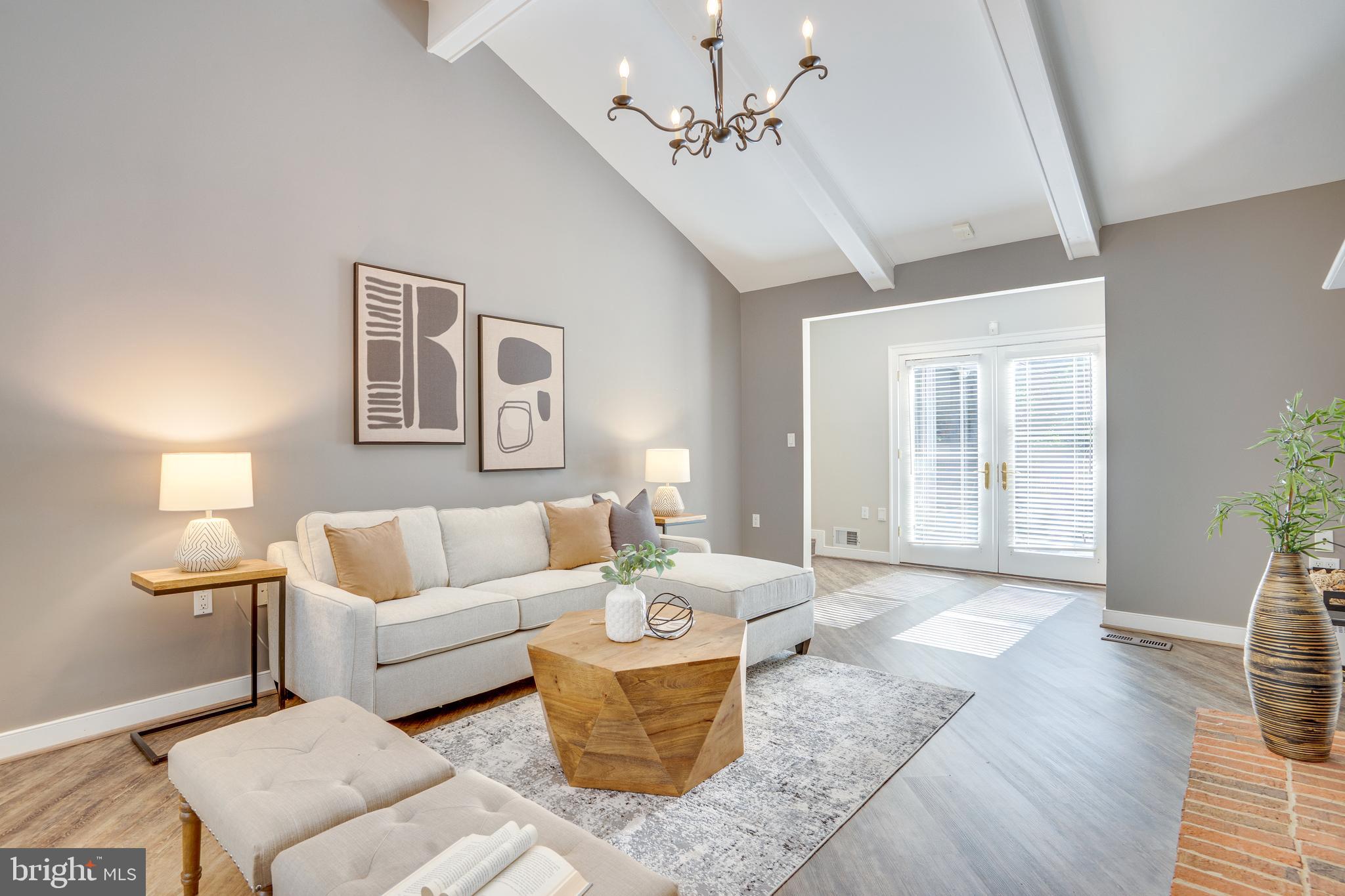 RESTON - Residential