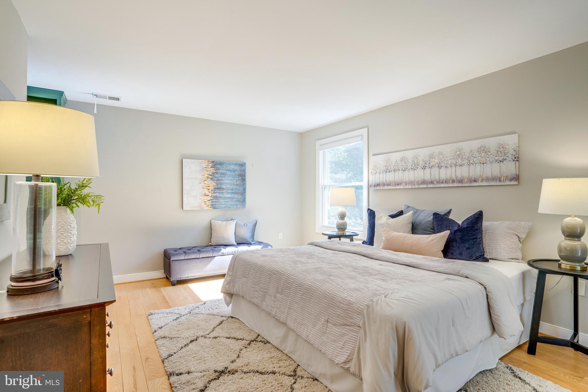 RESTON - Residential