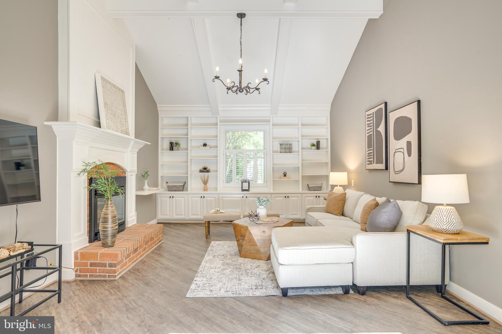 RESTON - Residential