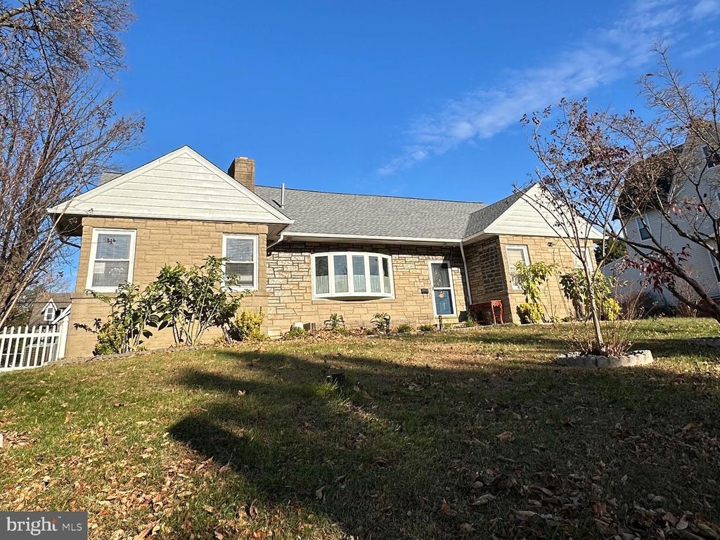 Photo of 221 W Chester Pike #B, RIDLEY PARK, PA 19078 (MLS # PADE2108060)