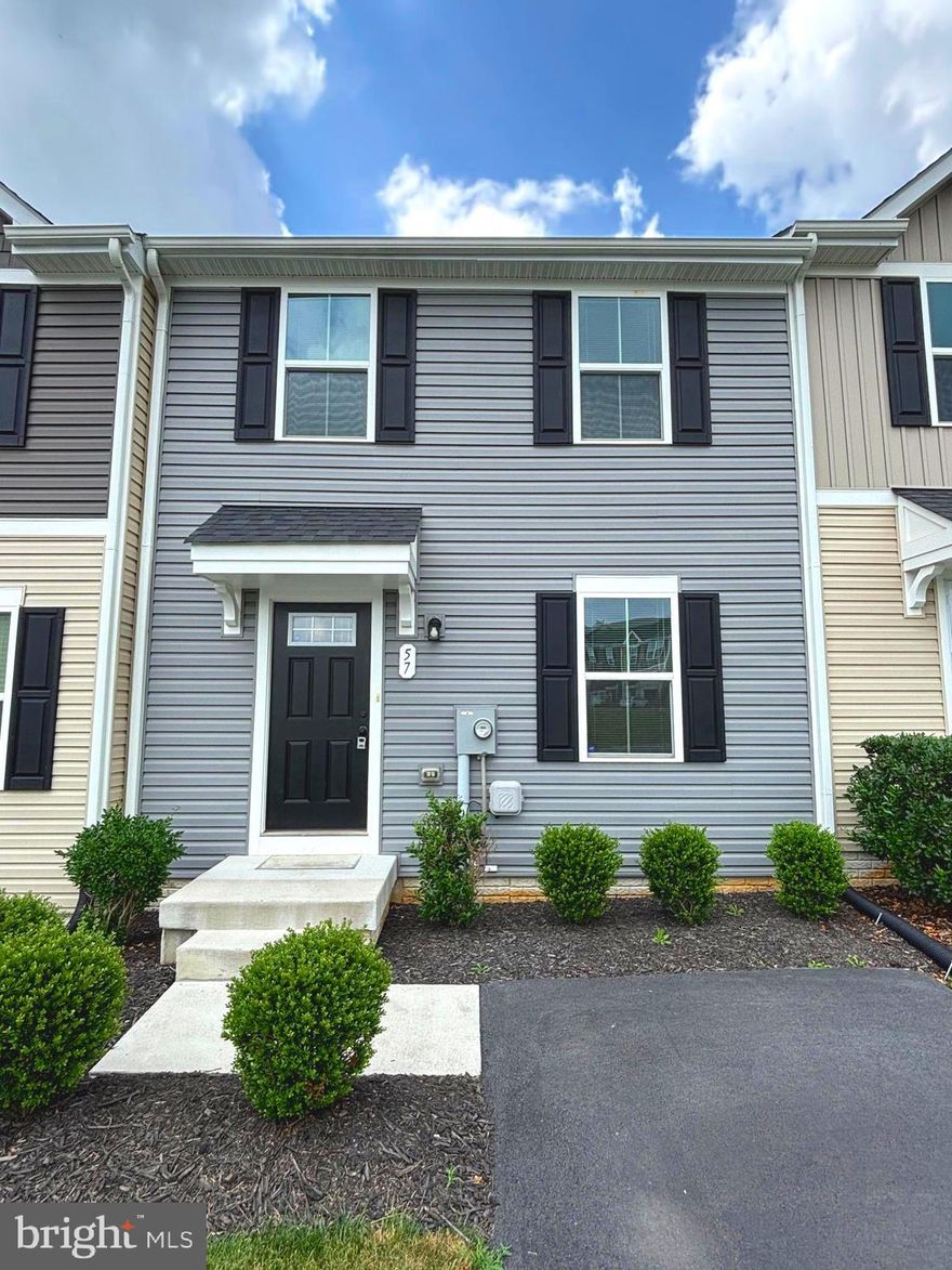 Welcome home to this beautifully maintained 3-bedroom, 2-bath townhome offering comfort, space, and convenience. Enjoy a bright and open main floor layout with a comfy living area, and a  spacious kitchen with plenty of cabinet space. Upstairs, all three bedrooms offer nice space, with the main bedroom featuring large closet storage and a full bathroom. The full basement adds tons of flexibility to use it as a rec room, home office, workout space, or extra storage. You’ll also get in-unit laundry,  and a driveway capable of fitting 2 cars with visitor parking directly in front of the property. Household income must be 3x rent, credit 600+ and pets are case by case. Call to schedule your showing today!