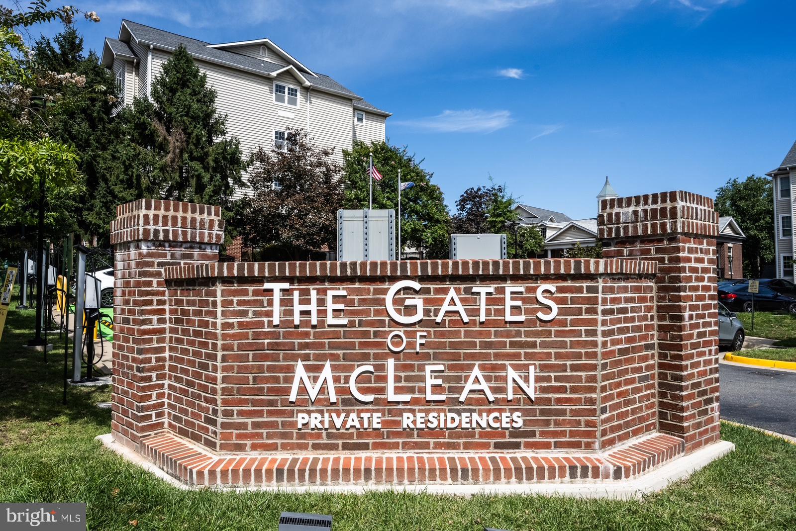 GATES OF MCLEAN - Residential
